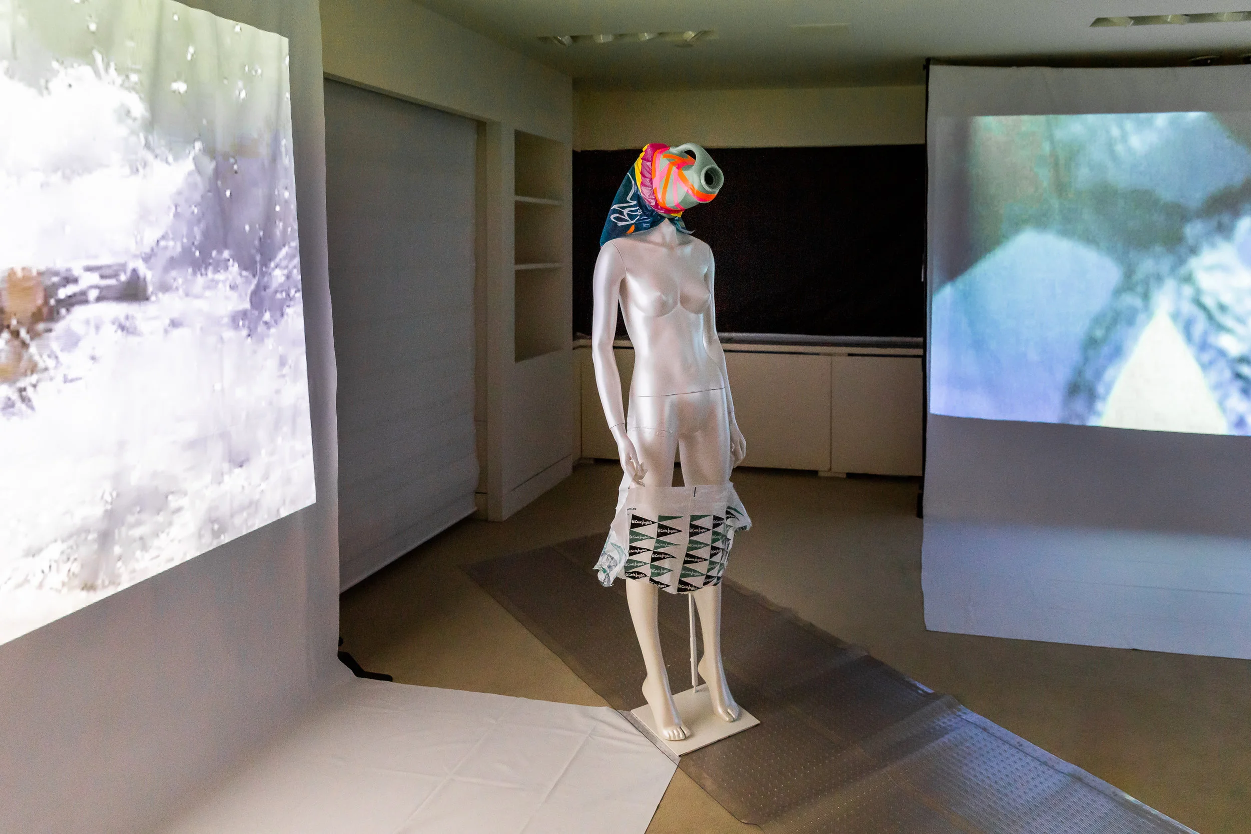 Cheryl Donegan, MODEL! PLEASURE! ARTIST! ALIVE! curated by Francesco Urbano Ragazzi, exhibition view.