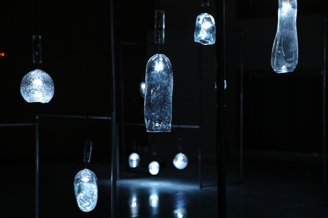 Justine Emard, »Supraorganism«, 2020, installation  © Justine Emard / Adagp, Paris, © VG-Bildkunst, 2021