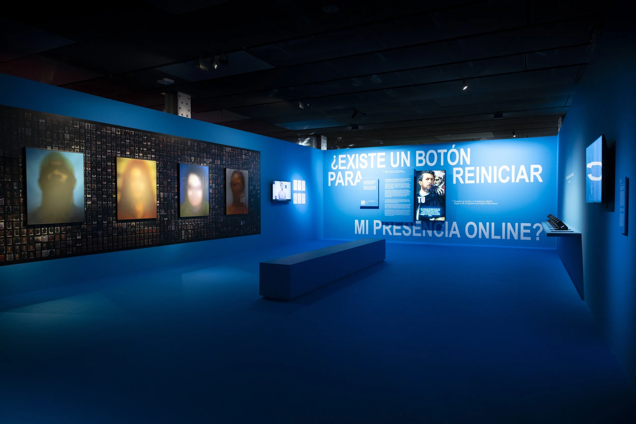 Vista de exposición, Hoy es un buen día para hablar de derechos digitales