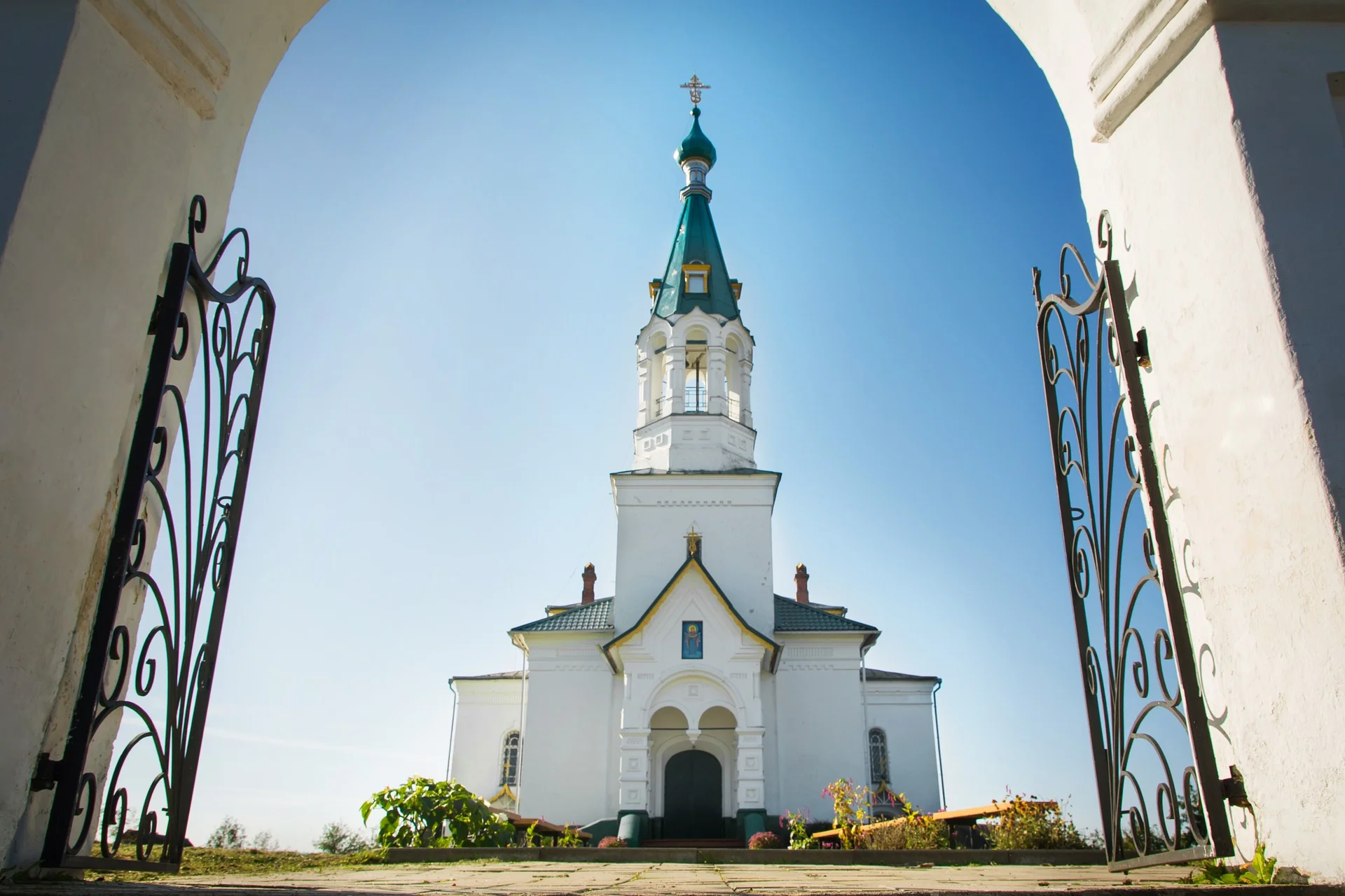church-2939528_1920.jpg
