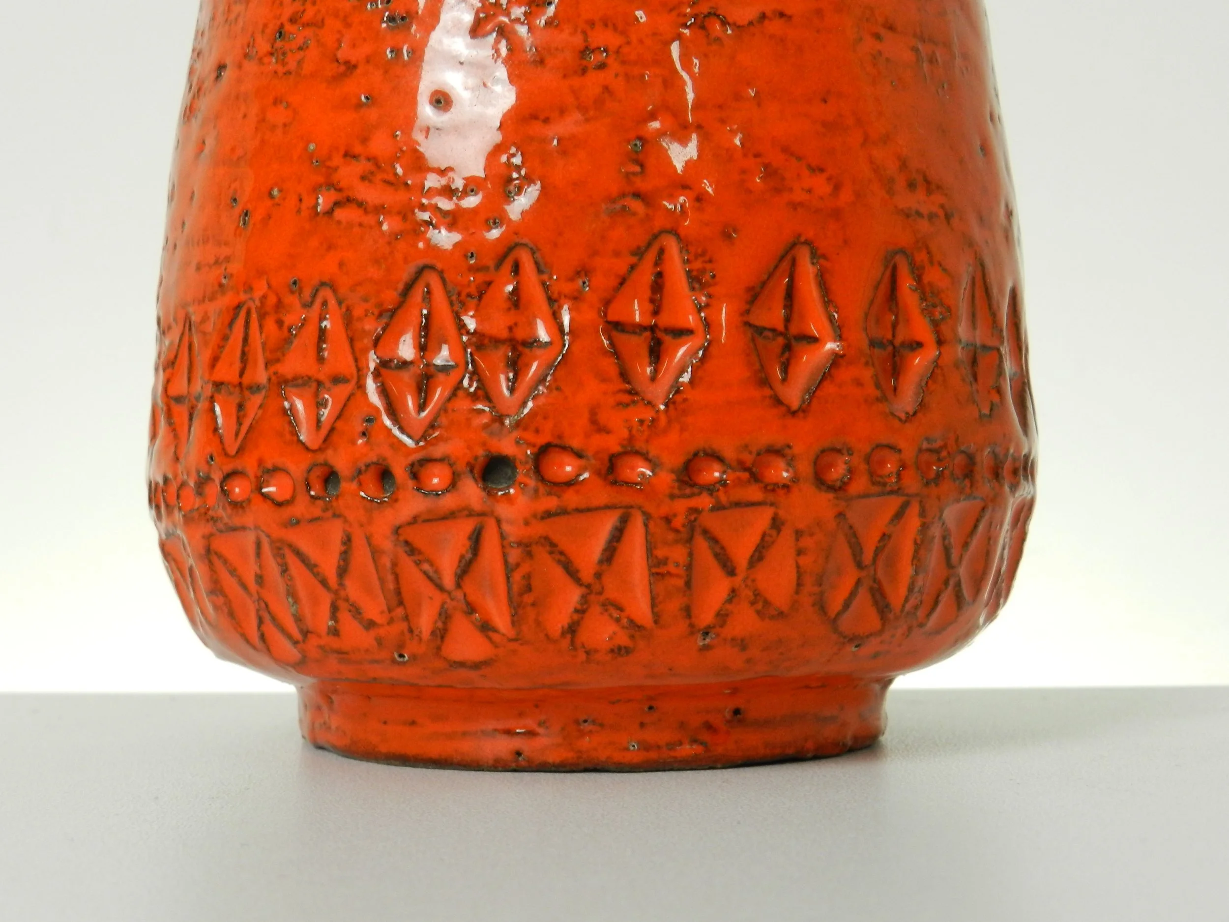 Ceramic vase designed by Aldo Londi for Bitossi.  Italy, 1960s.