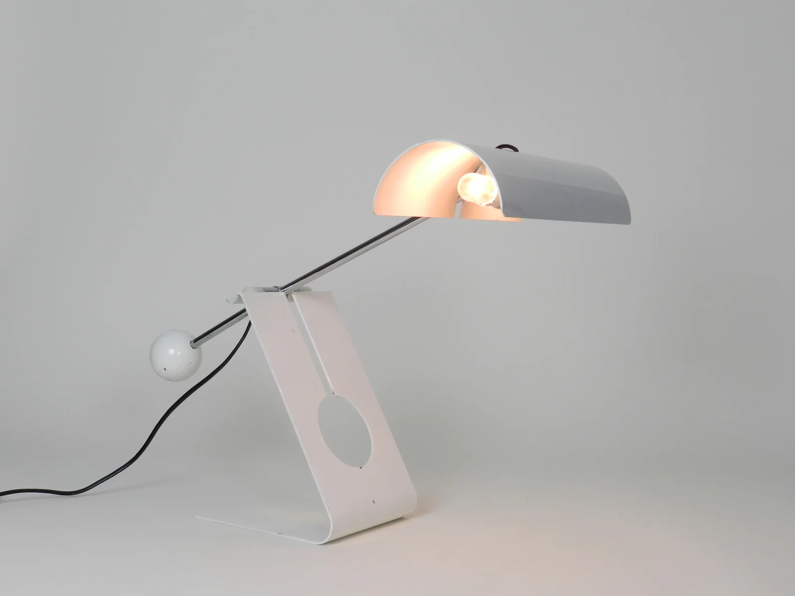 “Picchio” lamp designed by Mauro Martini for Fratelli Martini.  Italy, 1970s.