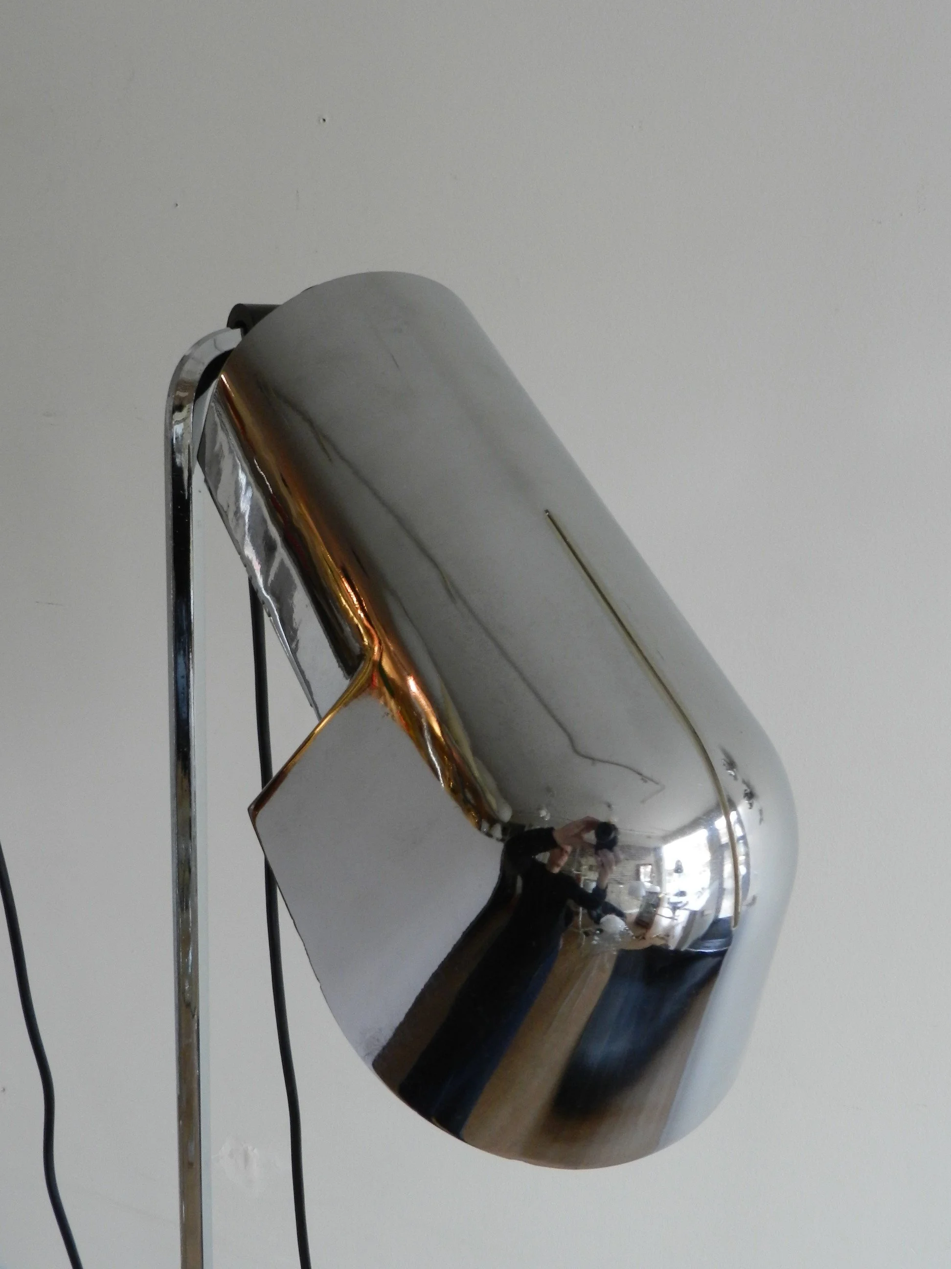 Chrome “Pala” floor lamp designed by Danilo and Corrado Aroldi for Luci Illuminazione.  Italy, 1970s.