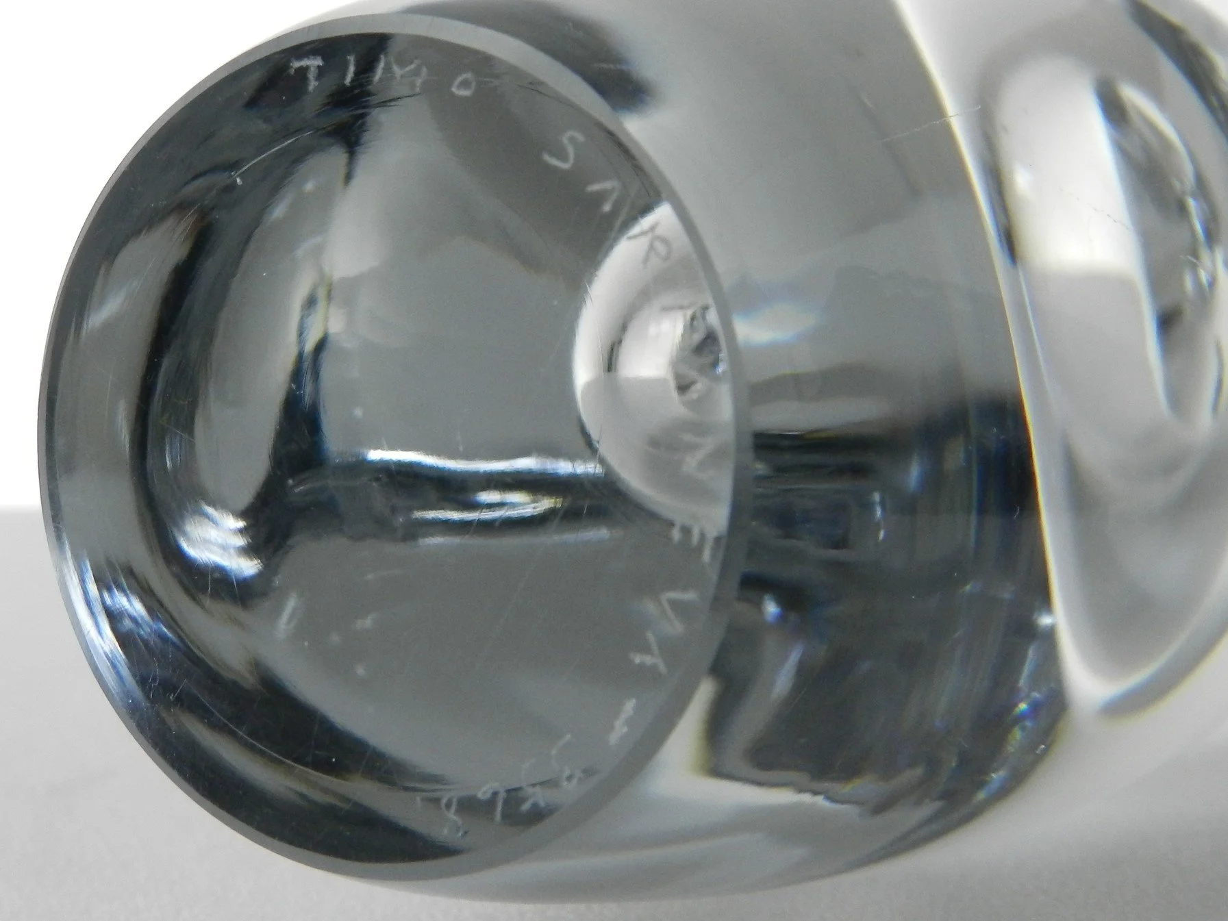 Orkidea Timo Sarpaneva  オルキデア27㎝ Glass “Orkidea” vase by Timo Sarpaneva for Iittala.<br/><br
