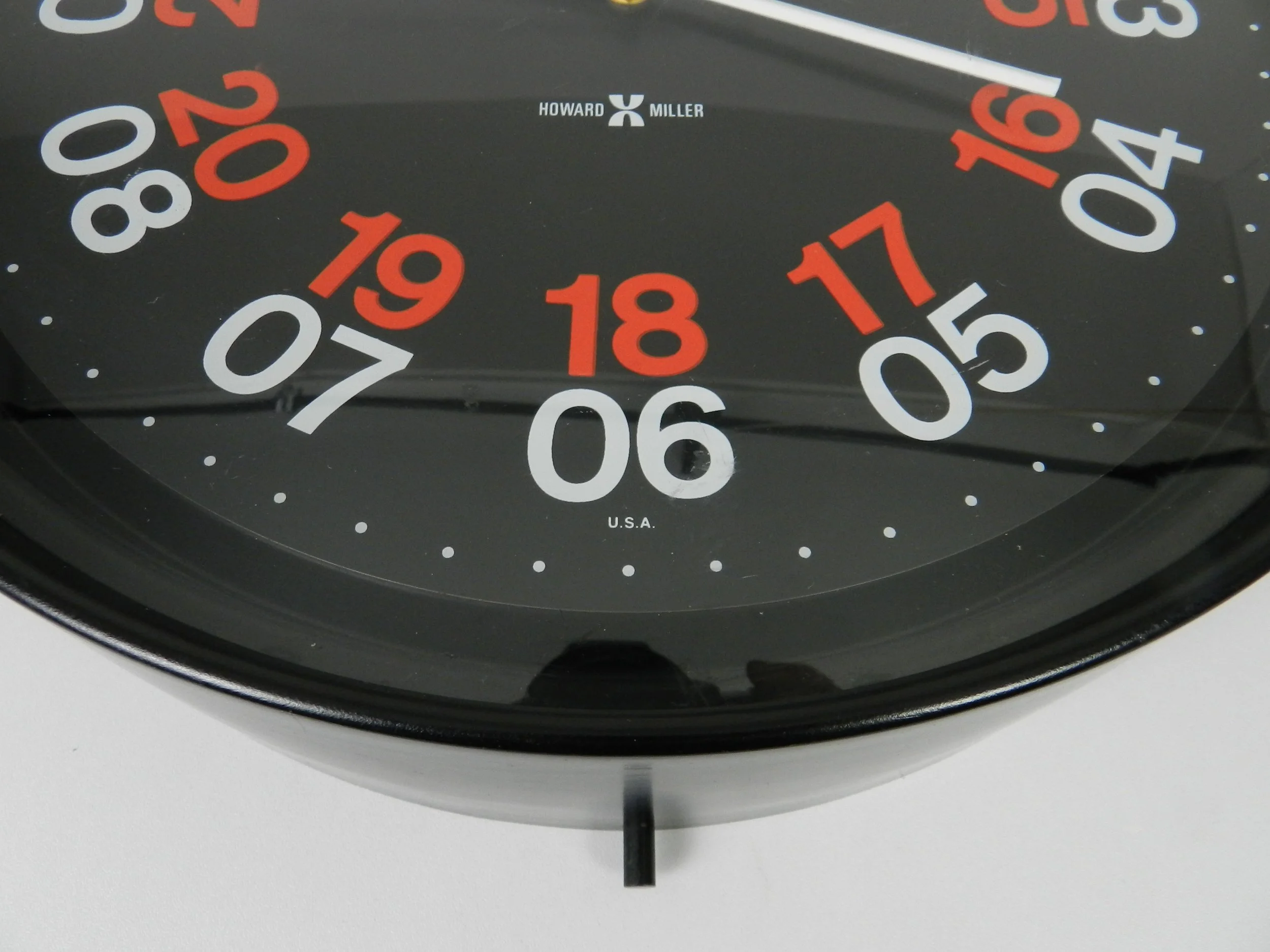 Vintage modernist large wall clock by Howard Miller Clock Co.  USA, 1970s.