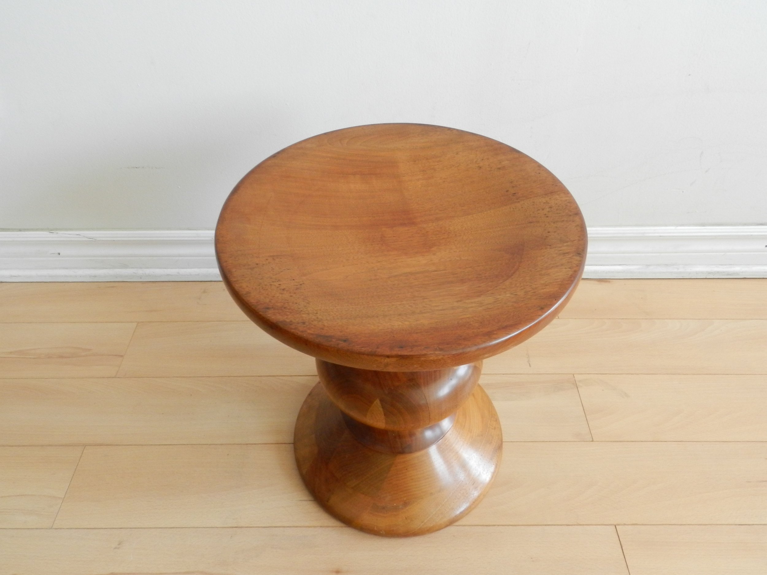 Vintage walnut Time Life stool designed by Charles Eames for Herman Miller.  USA, 1960s.