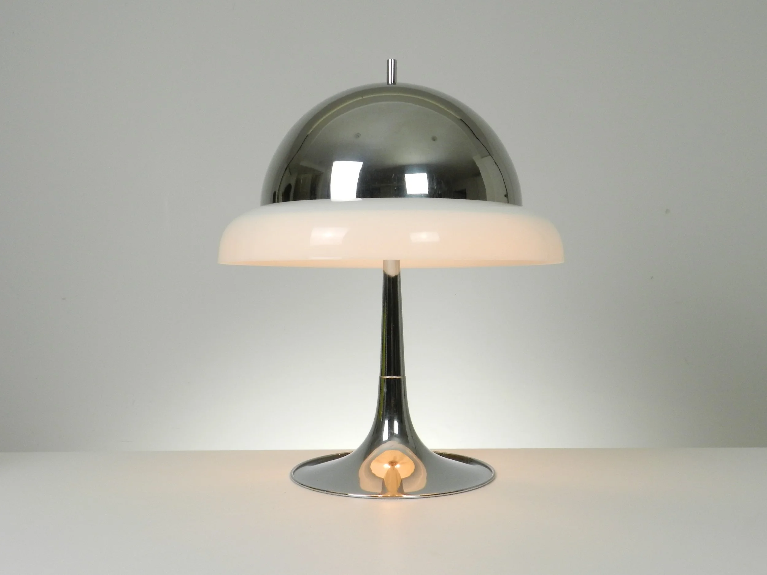 Space age chrome mushroom lamp designed by Goffredo Reggiani.  Italy, 1970s.