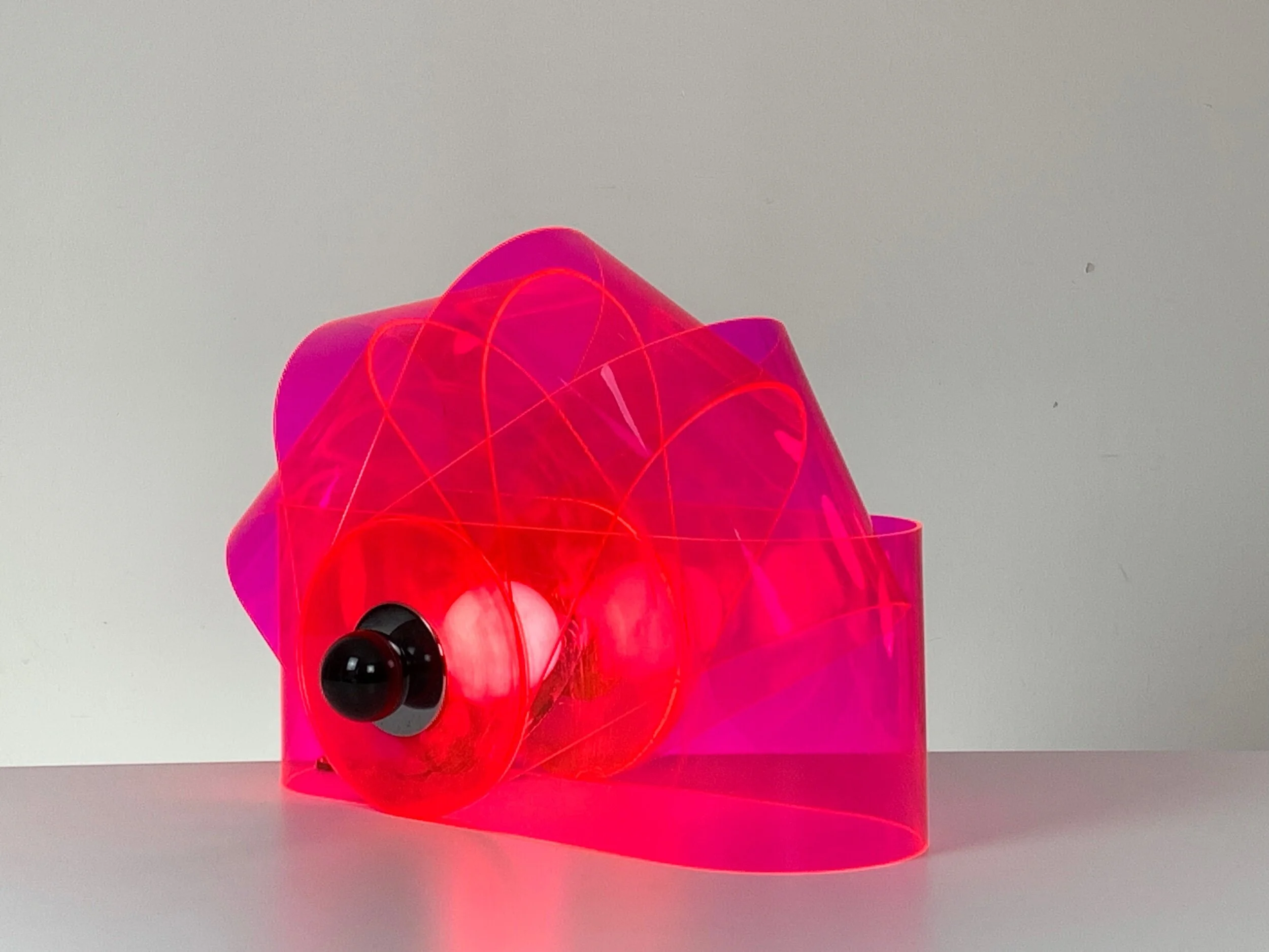 Vintage Gherpe lamp designed by Superstudio for Poltronova. Acrylic, nylon and chrome plated steel.  Italy, 1970s.