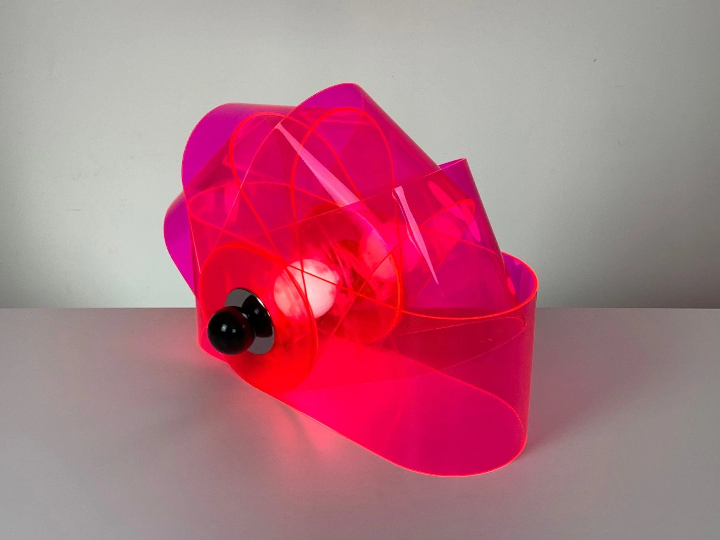 Vintage Gherpe lamp designed by Superstudio for Poltronova. Acrylic, nylon and chrome plated steel.  Italy, 1970s.