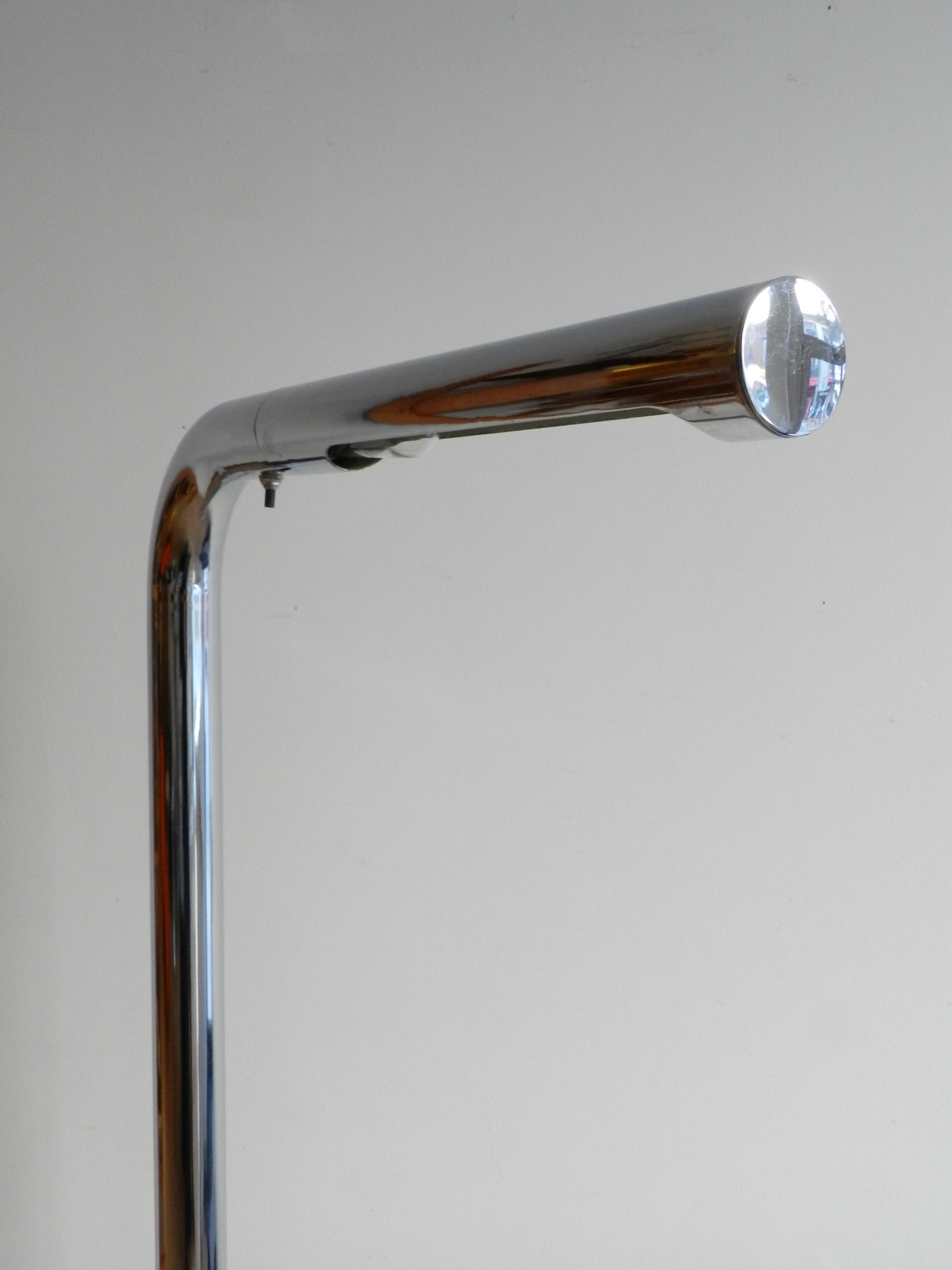Modernist chrome floor lamp designed by Robert Sonneman.  USA, 1970s.