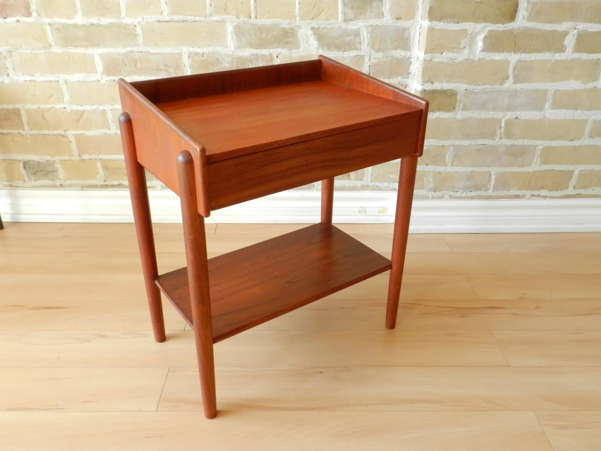 Teak side table or nightstand designed by Borge Mogensen.  Denmark, 1950s.