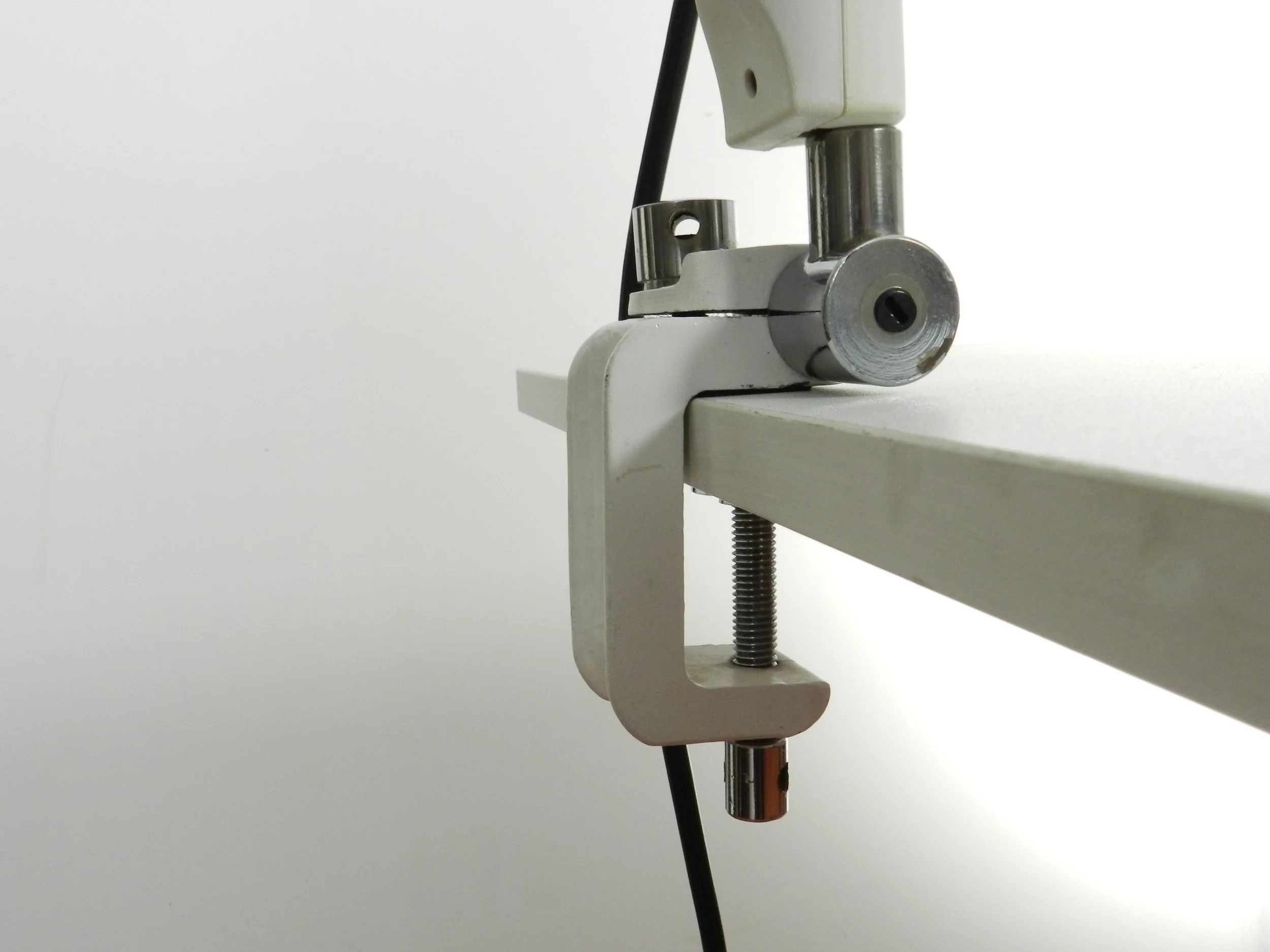 Flex desk lamp designed by Elio Martinelli for Martinelli Luce.  Italy, 1970s.