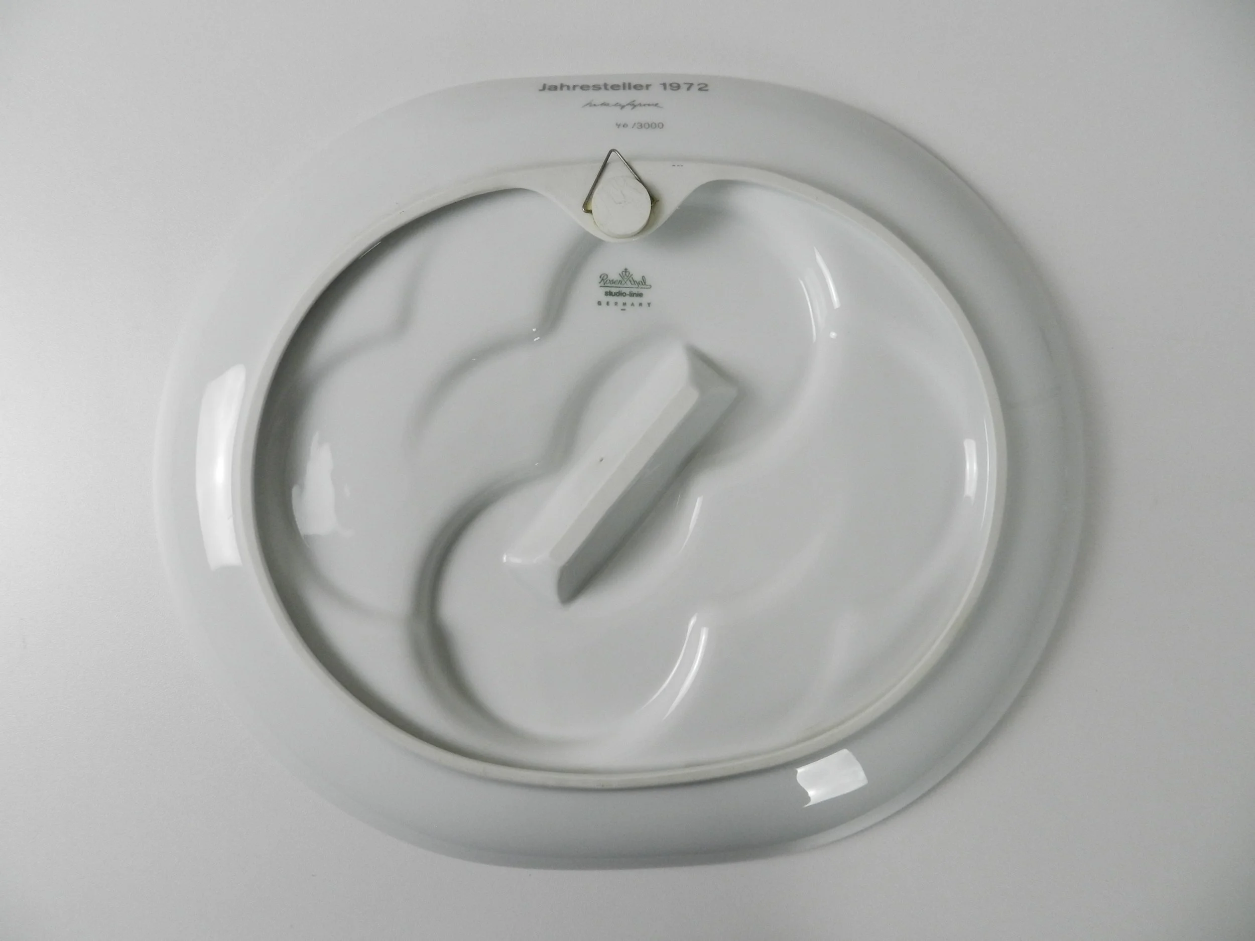 Porcelain wall plaque / plate designed Natale Sapone for Rosenthal. Limited edition 46/3000.  Germany, 1972.