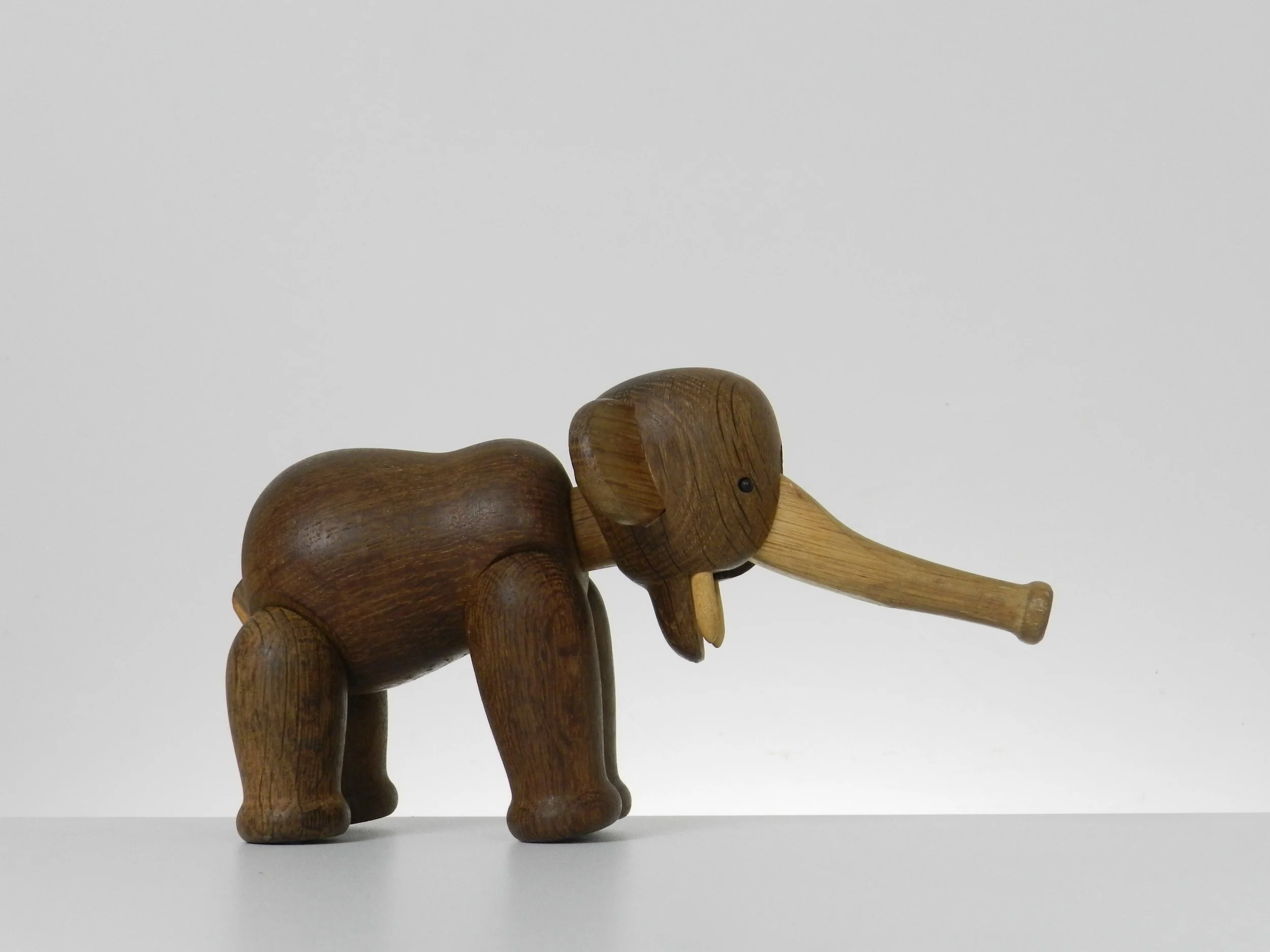Vintage oak articulating elephant by Kay Bojesen.  Denmark, 1960s.