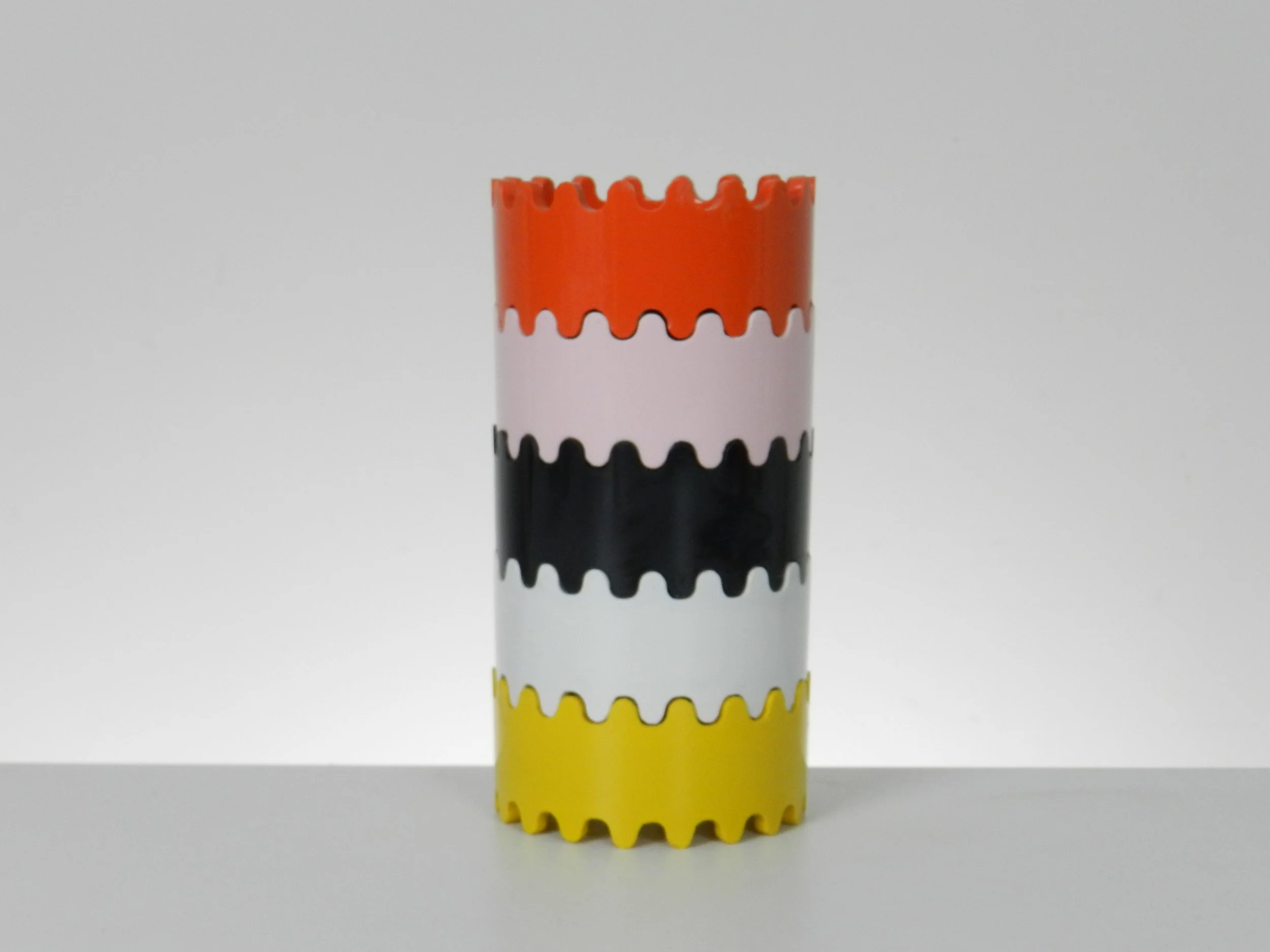 Set of 5 Stax ashtrays in melamine designed by Alan Fletcher.  circa 1970s.