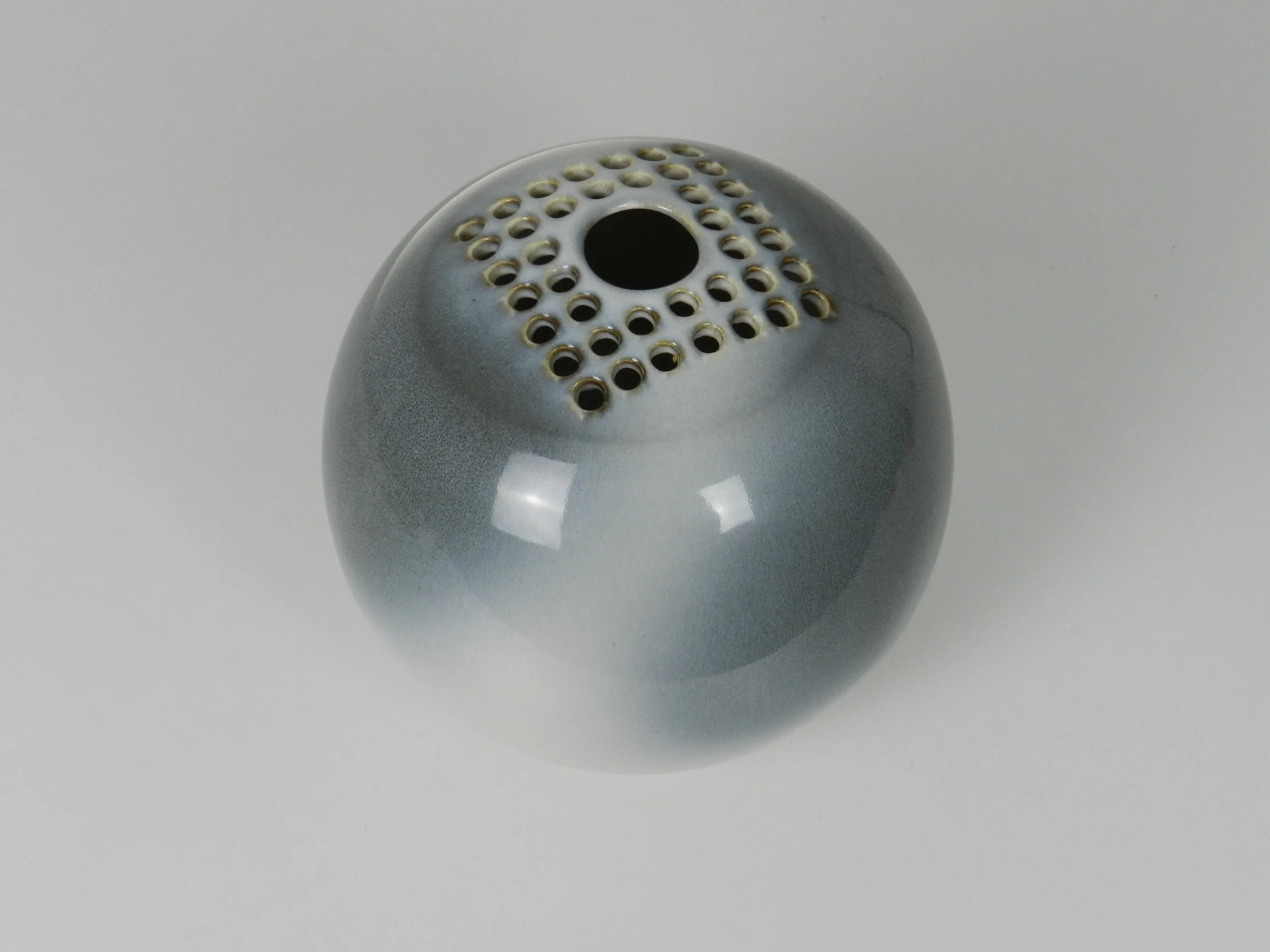 Ceramic Ikebana vase designed by Franco Bucci.  Italy, 1960s.