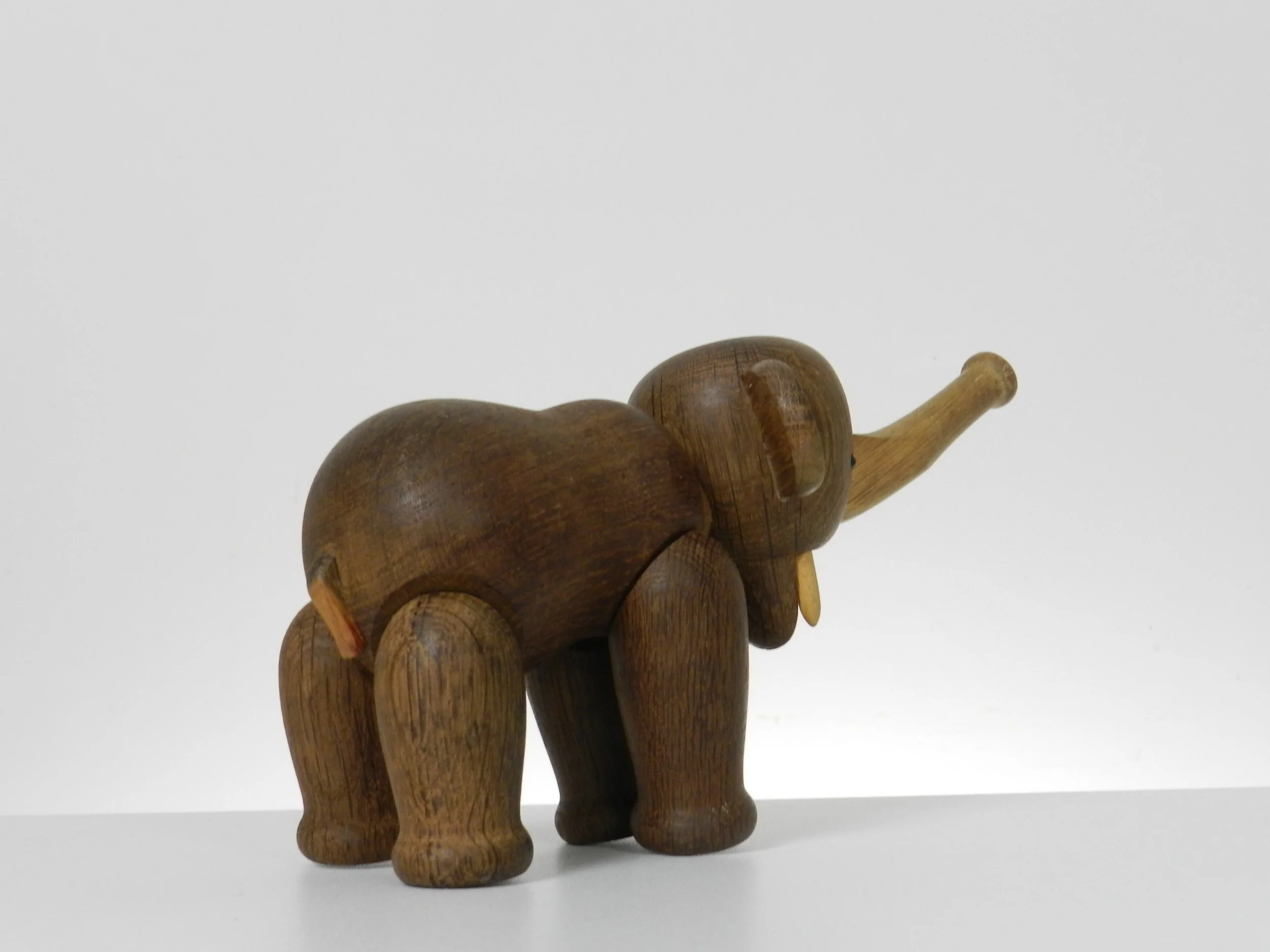 Vintage oak articulating elephant by Kay Bojesen.  Denmark, 1960s.