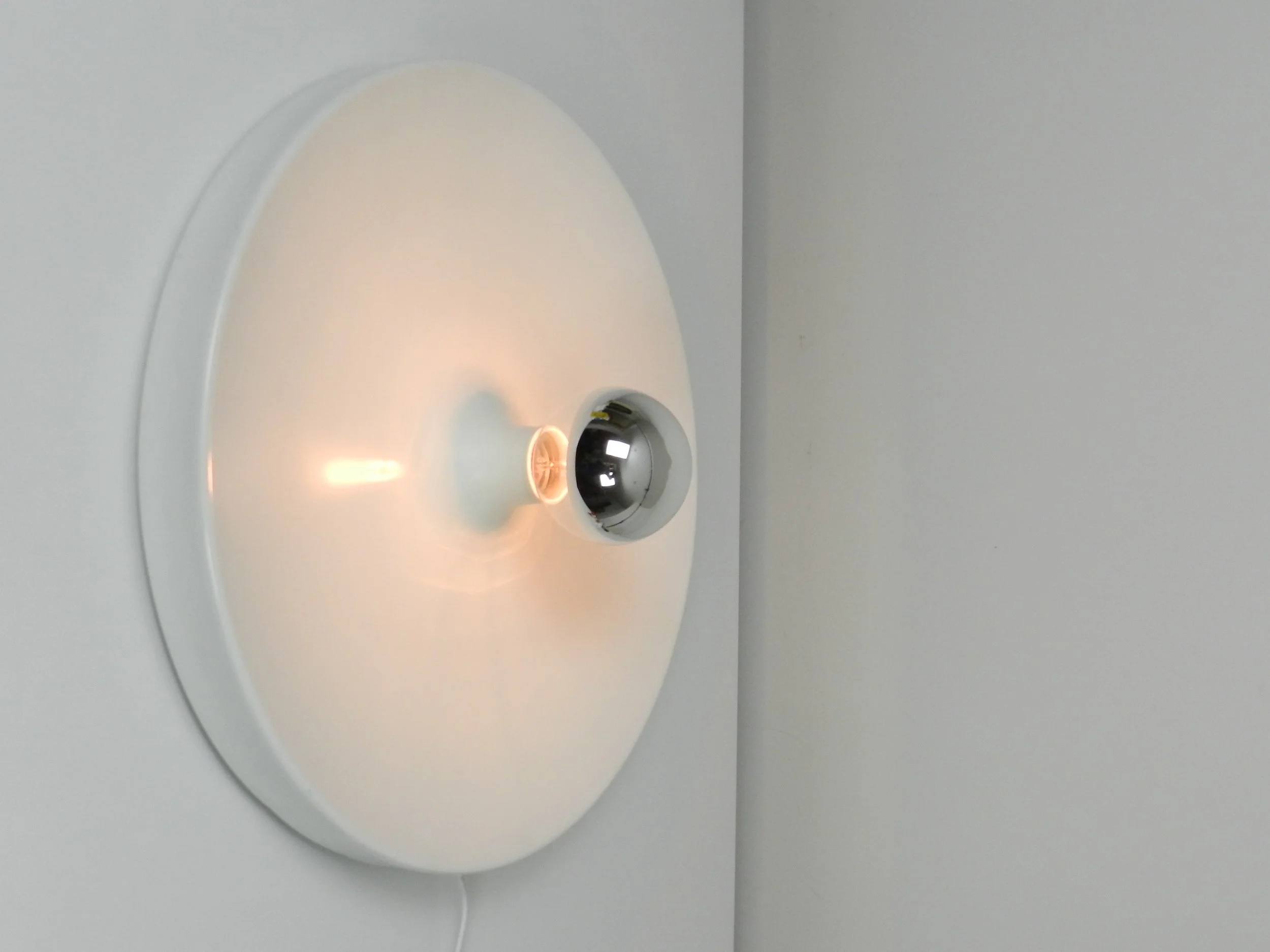 Large space age wall lamp in enameled aluminum for Honsel Leuchten.  Germany, 1970s.
