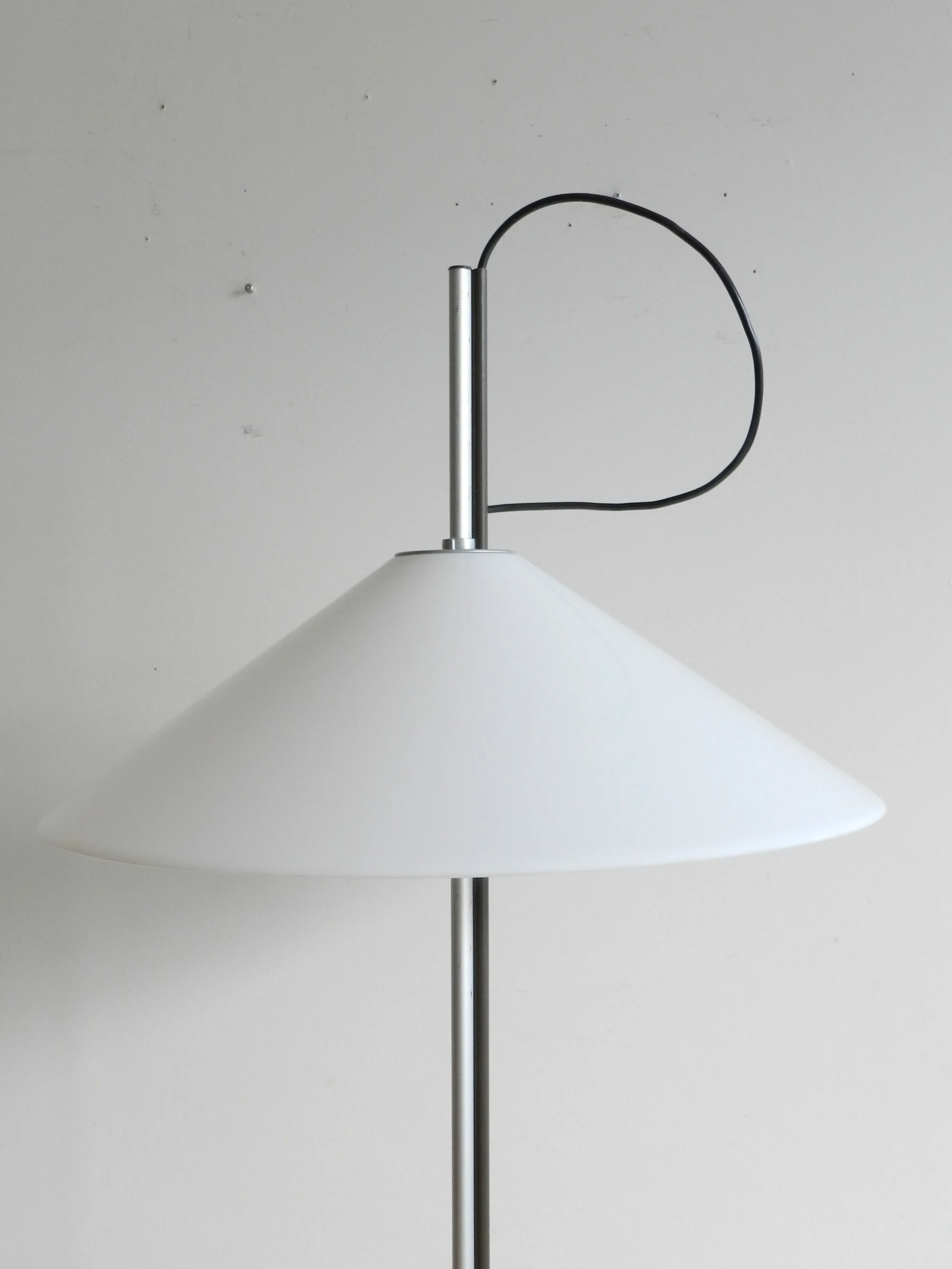 Aggregato adjustable floor lamp designed by Enzo Mari and Giancarlo Fassina for Artemide.  Italy, 1970s.