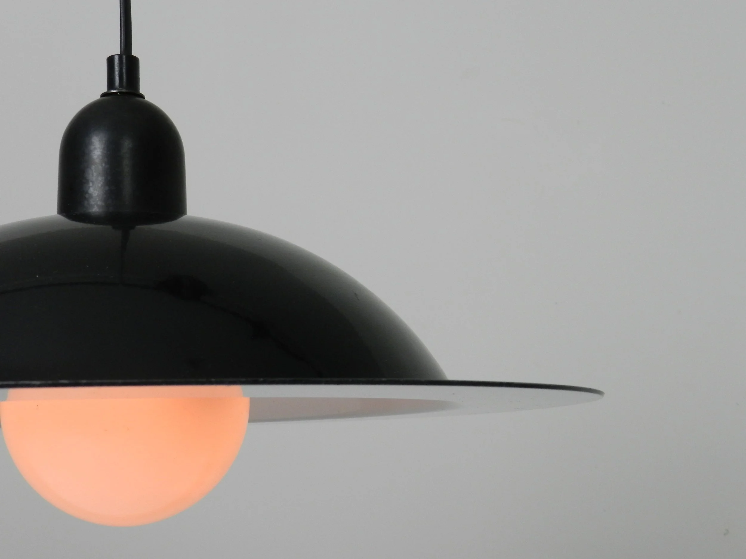 Enameled Lampiatta metal pendant lamp designed by Jonathan de Pas, Donato d’Urbino and Paolo Lomazzi for Stilnovo.  Italy, 1970s.