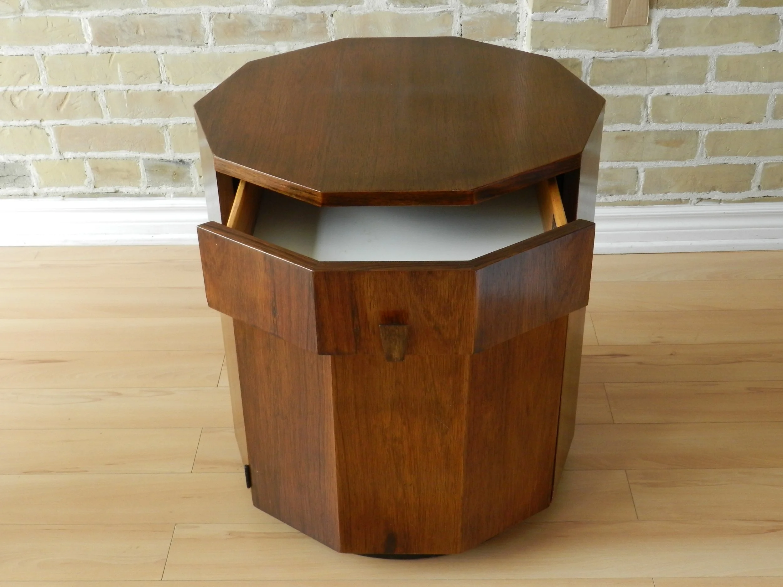 Mid century rosewood bar cabinet by Harvey Probber.  USA, 1950s.
