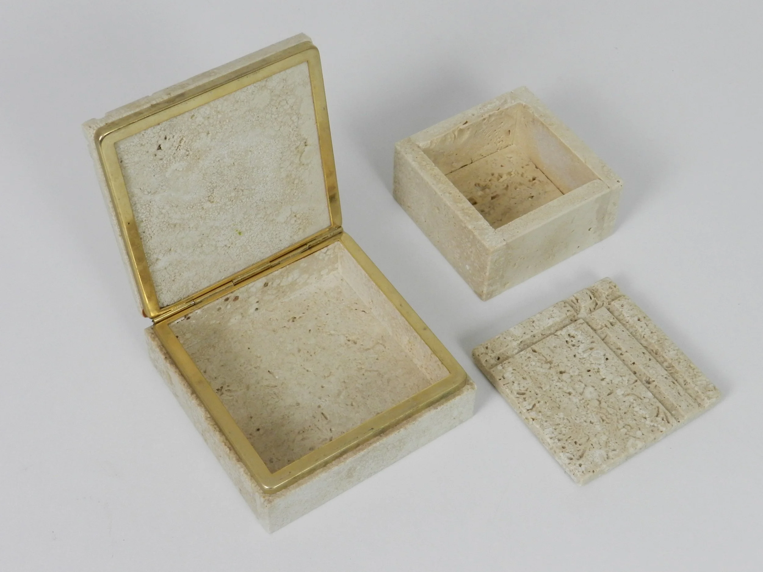 Pair of travertine boxes in the style of Fratelli Mannelli.  Italy, 1970s.
