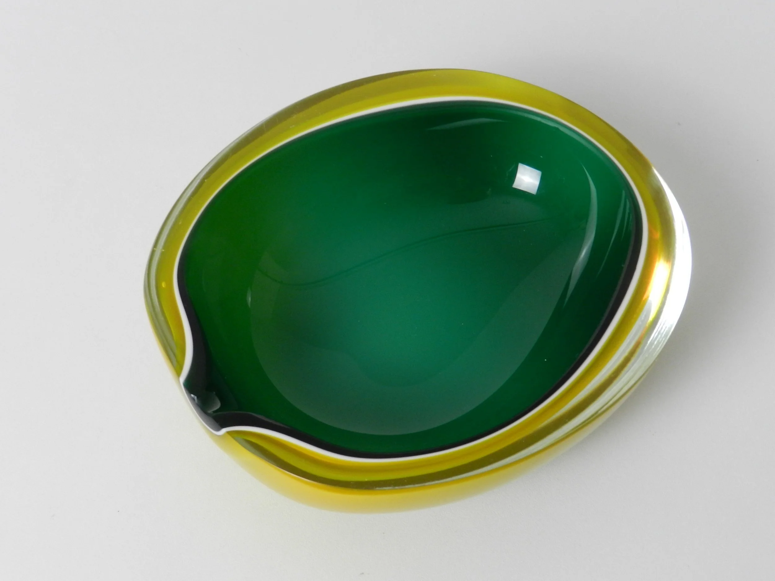Murano glass bowl by Fratelli Toso.  Italy, 1960s.