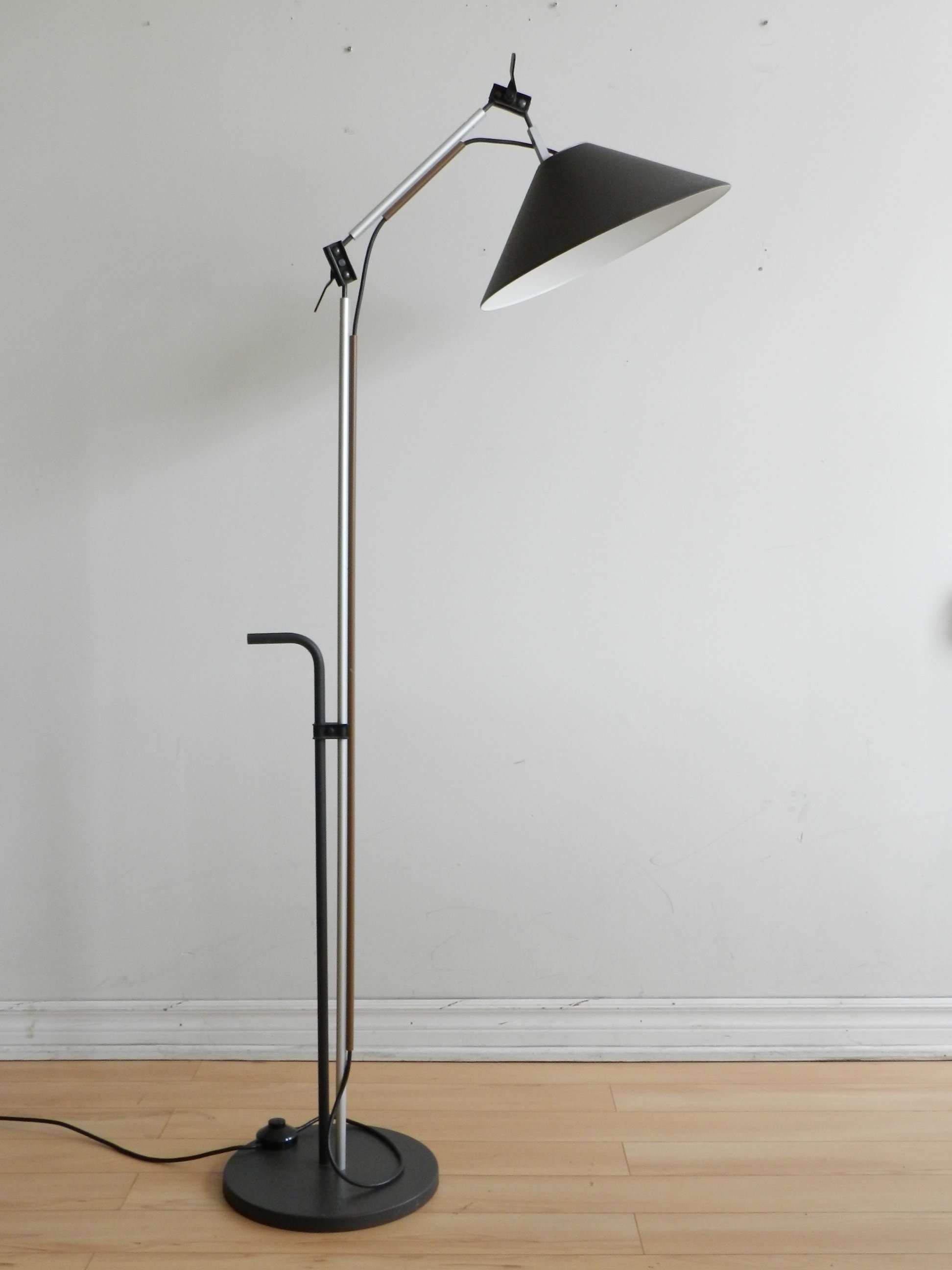 Aggregato adjustable floor lamp designed by Enzo Mari and Giancarlo Fassina for Artemide.  Italy, 1970s.