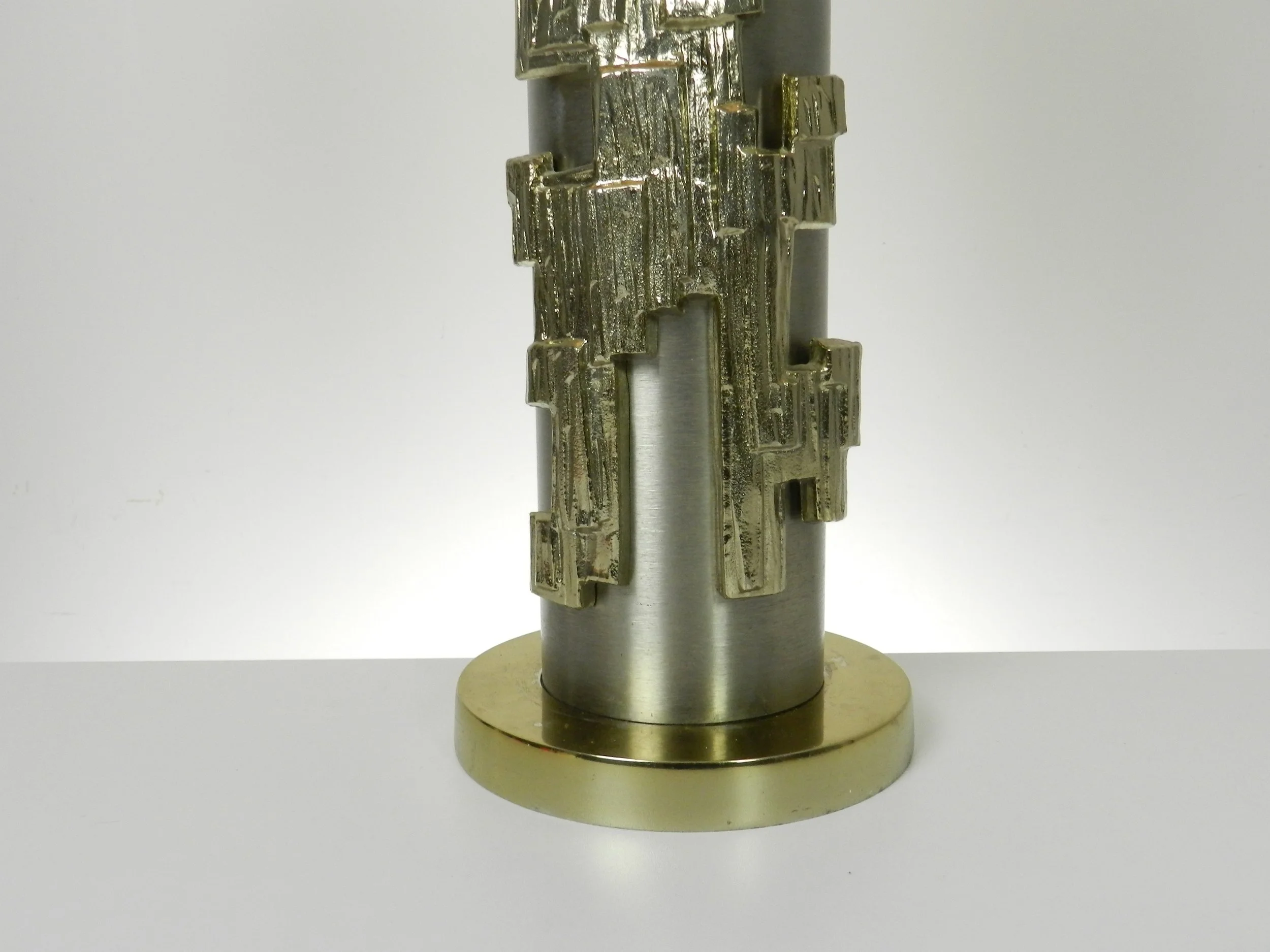 Tall brutalist lamp designed by Richard Barr for Laurel Lamp Co.  USA, 1960s.