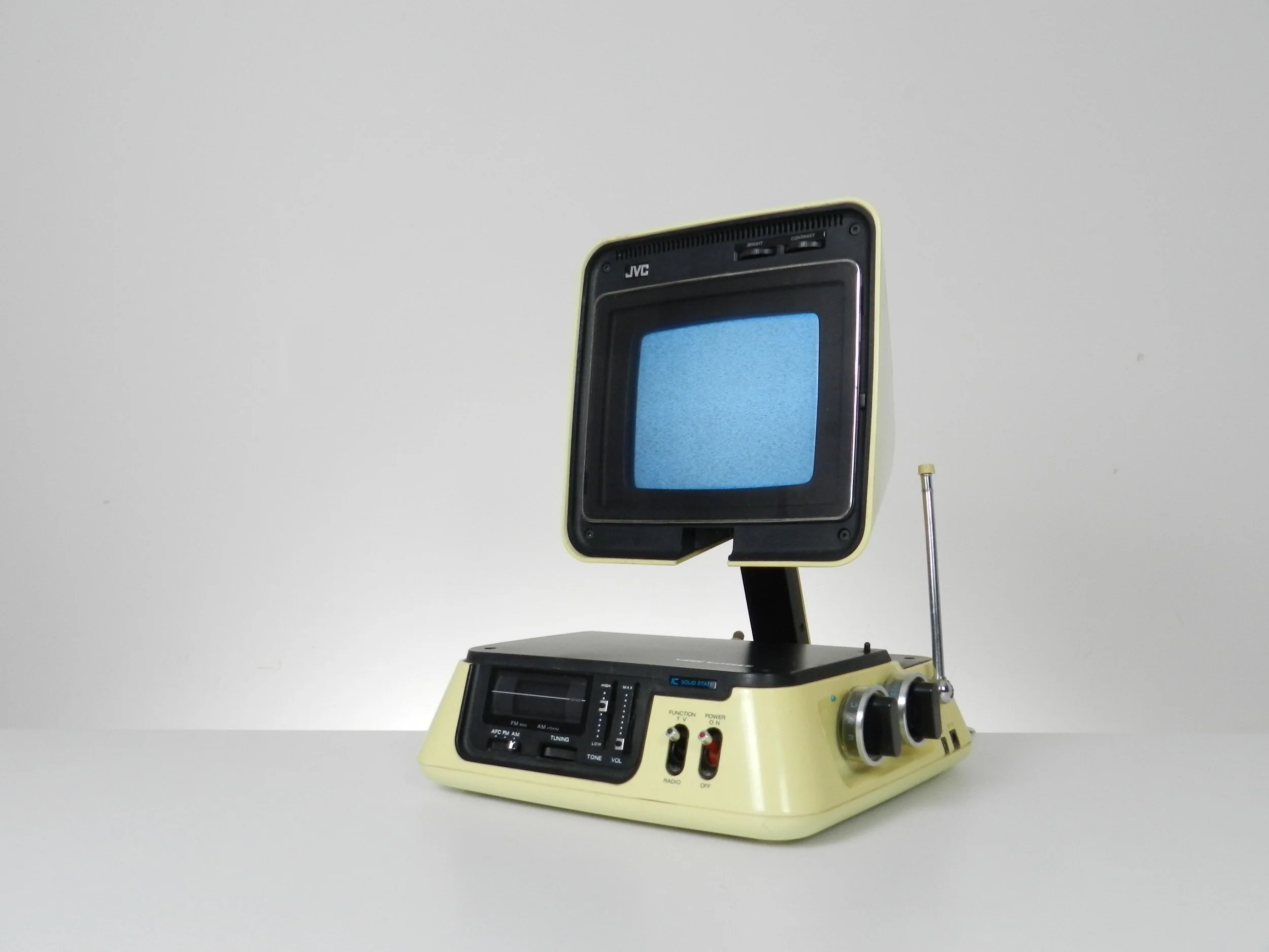 Space age “Video Capsule” TV / radio by JVC.  Japan, 1970s.