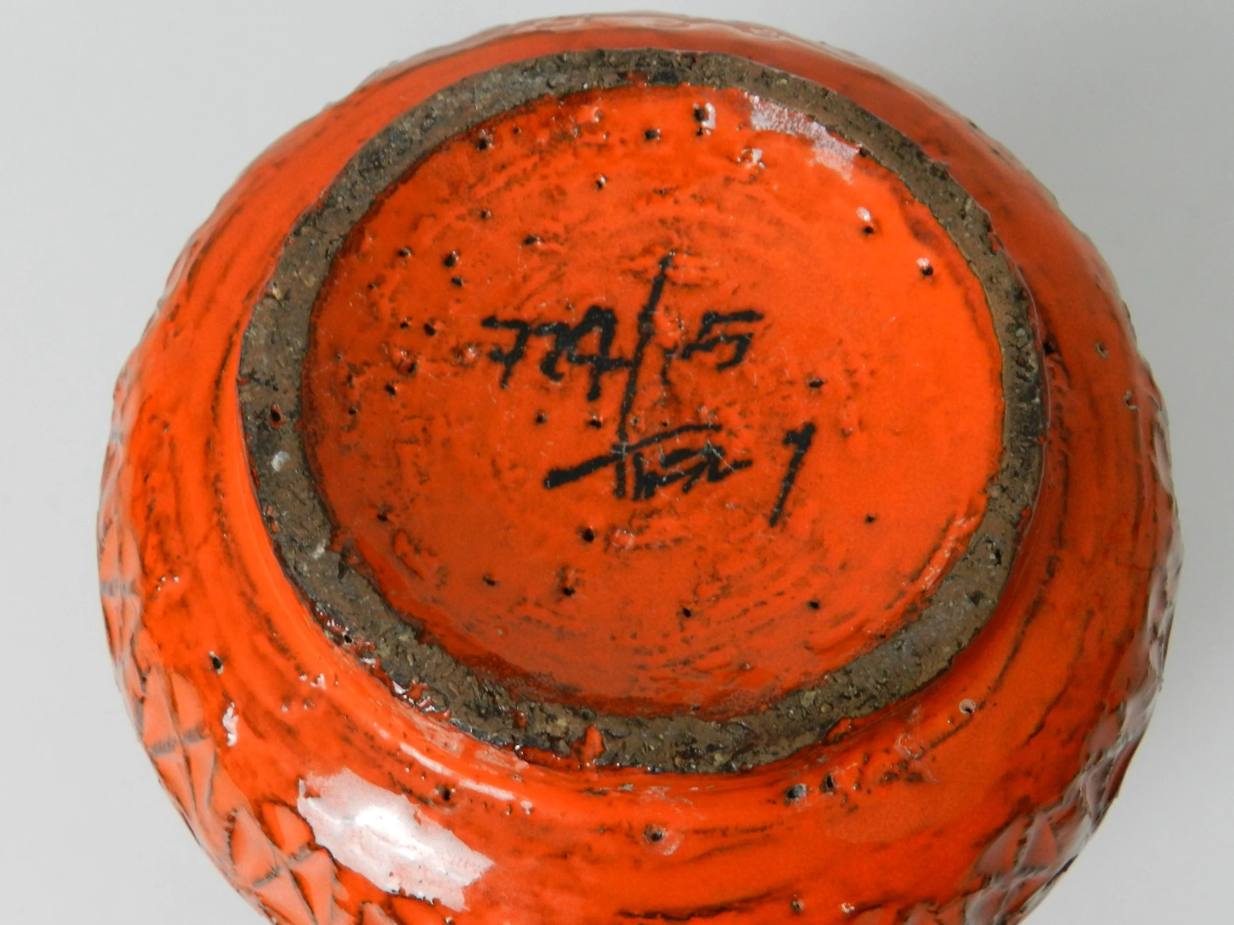 Ceramic vase designed by Aldo Londi for Bitossi.  Italy, 1960s.