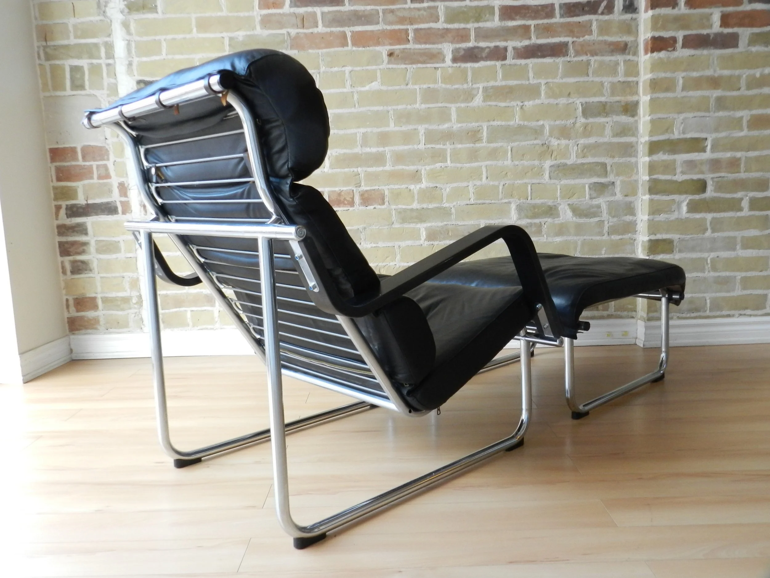 “Remmi” lounge chair and ottoman designed by Yrjo Kukkapuro for Avarte.  Finland, 1970s.