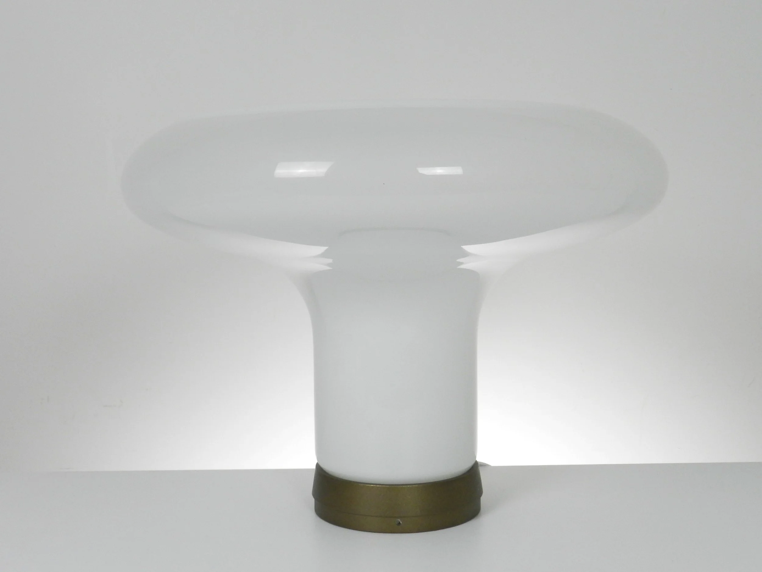 Lesbo lamp designed by Angelo Mangiarotto for Artemide. Hand blown opal Murano glass on aluminum base.  Italy