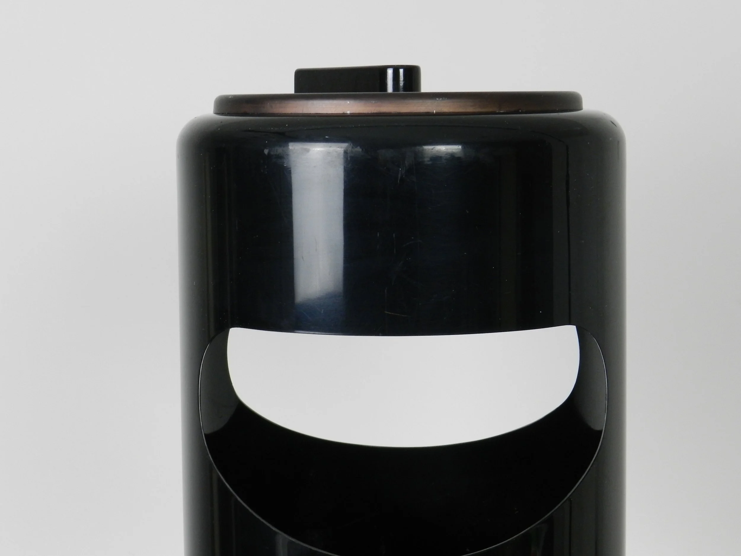 Space age ashtray stand and trash can in plastic and metal. Designed by Giotto Stoppino for Rexite.   Italy, 1980s