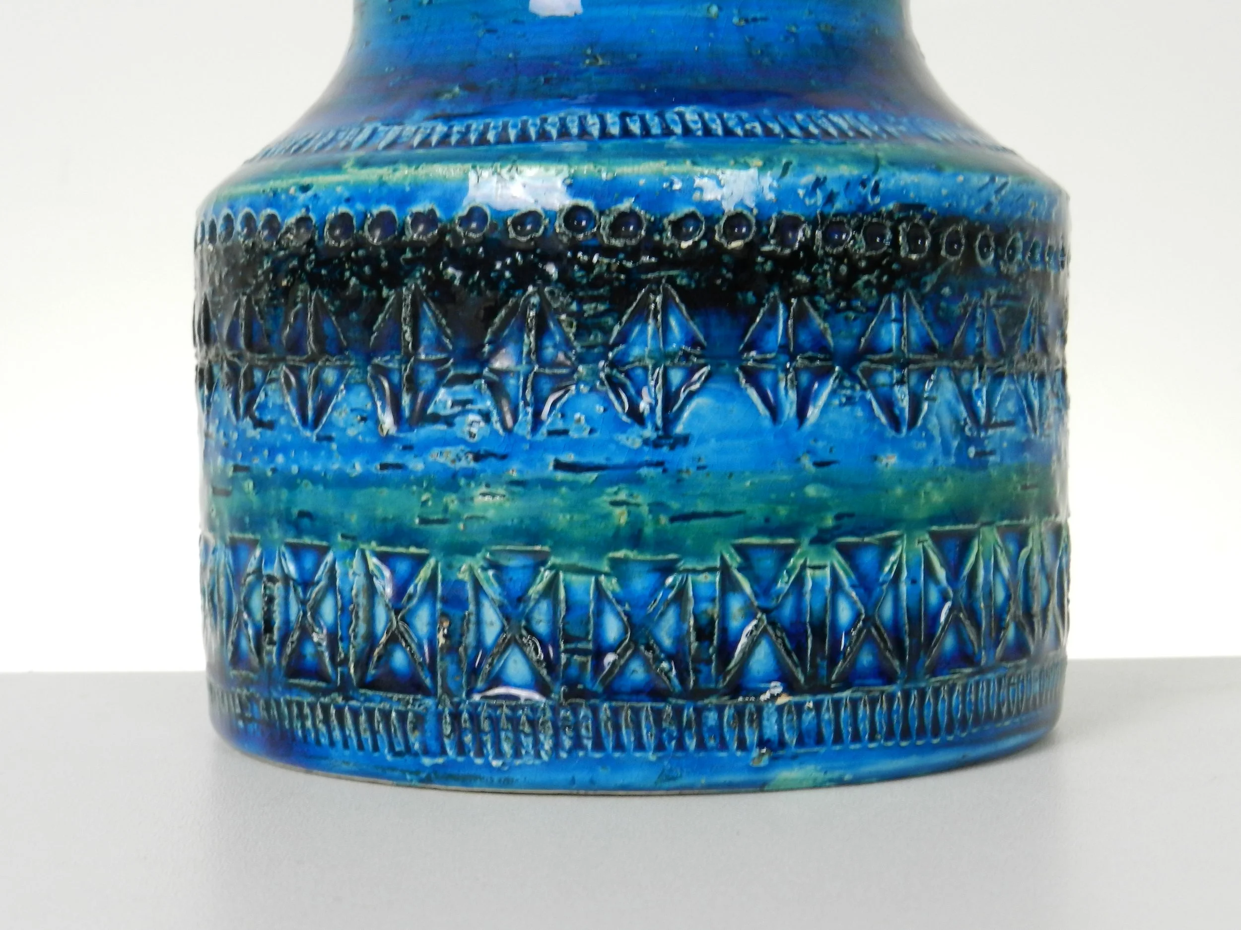 Rimini Blue ceramic vase designed by Aldo Londi for Bitossi.  Italy, 1960s.