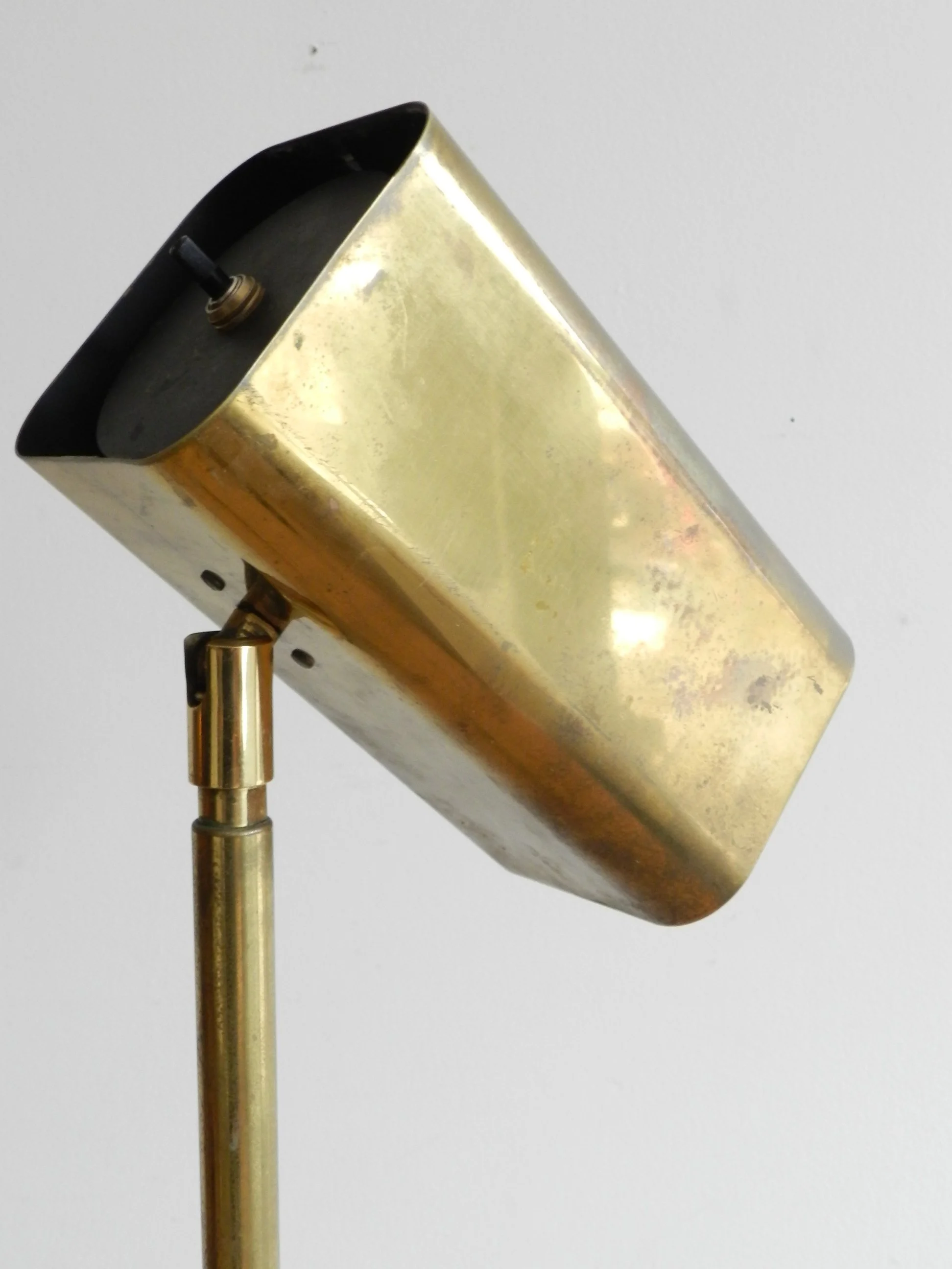 Modernist brass floor lamp in the style of Koch and Lowy.  USA, 1980s.