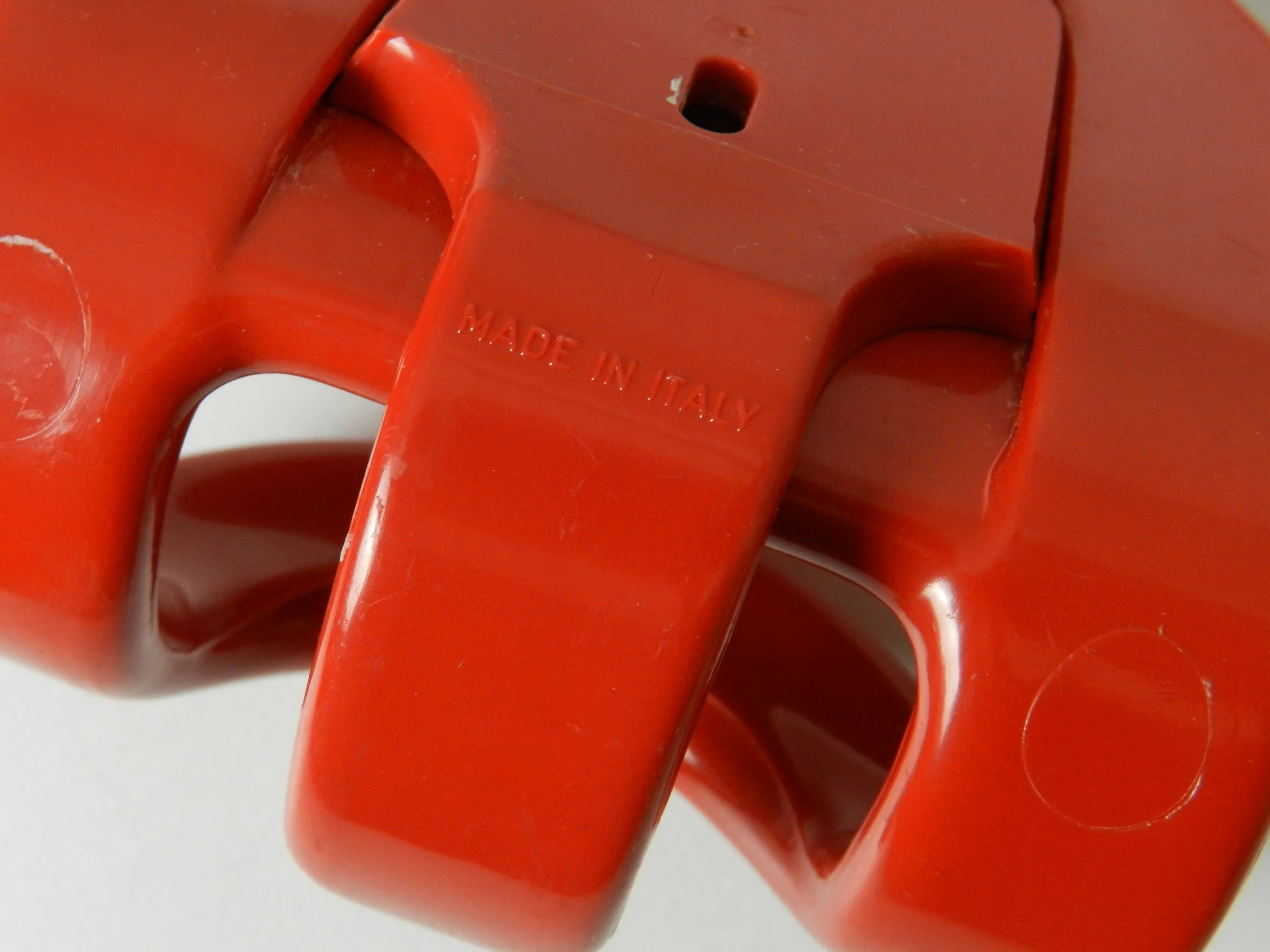 Pair of plastic coat hooks designed by Carlo Bartoli for Con and Con.  Italy, 1970s.