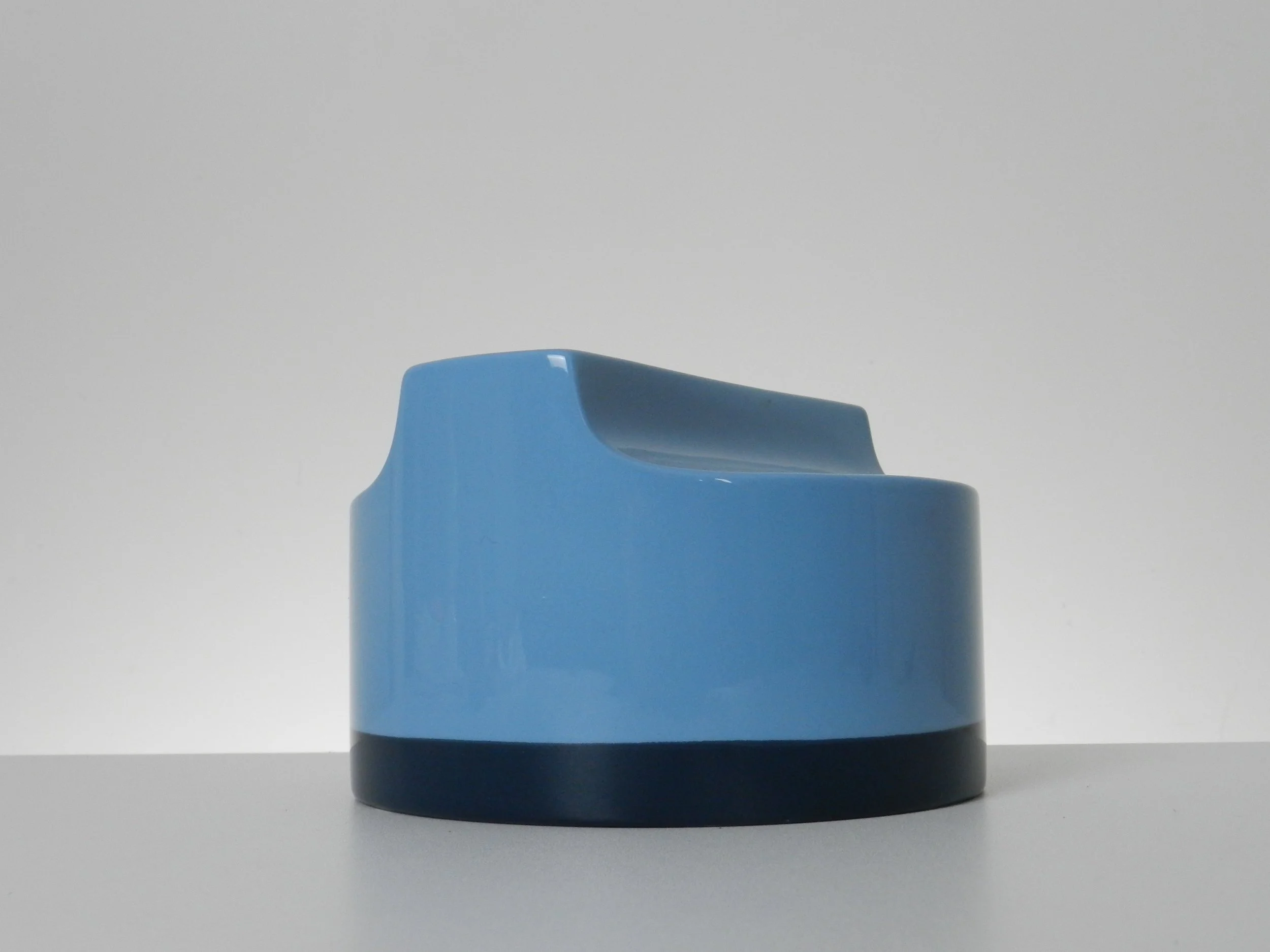 ‘Fischietto’ ceramic vase designed by Ettore Sottsass and retailed by Habitat. Originally designed in 1968, re-issued in 2000.