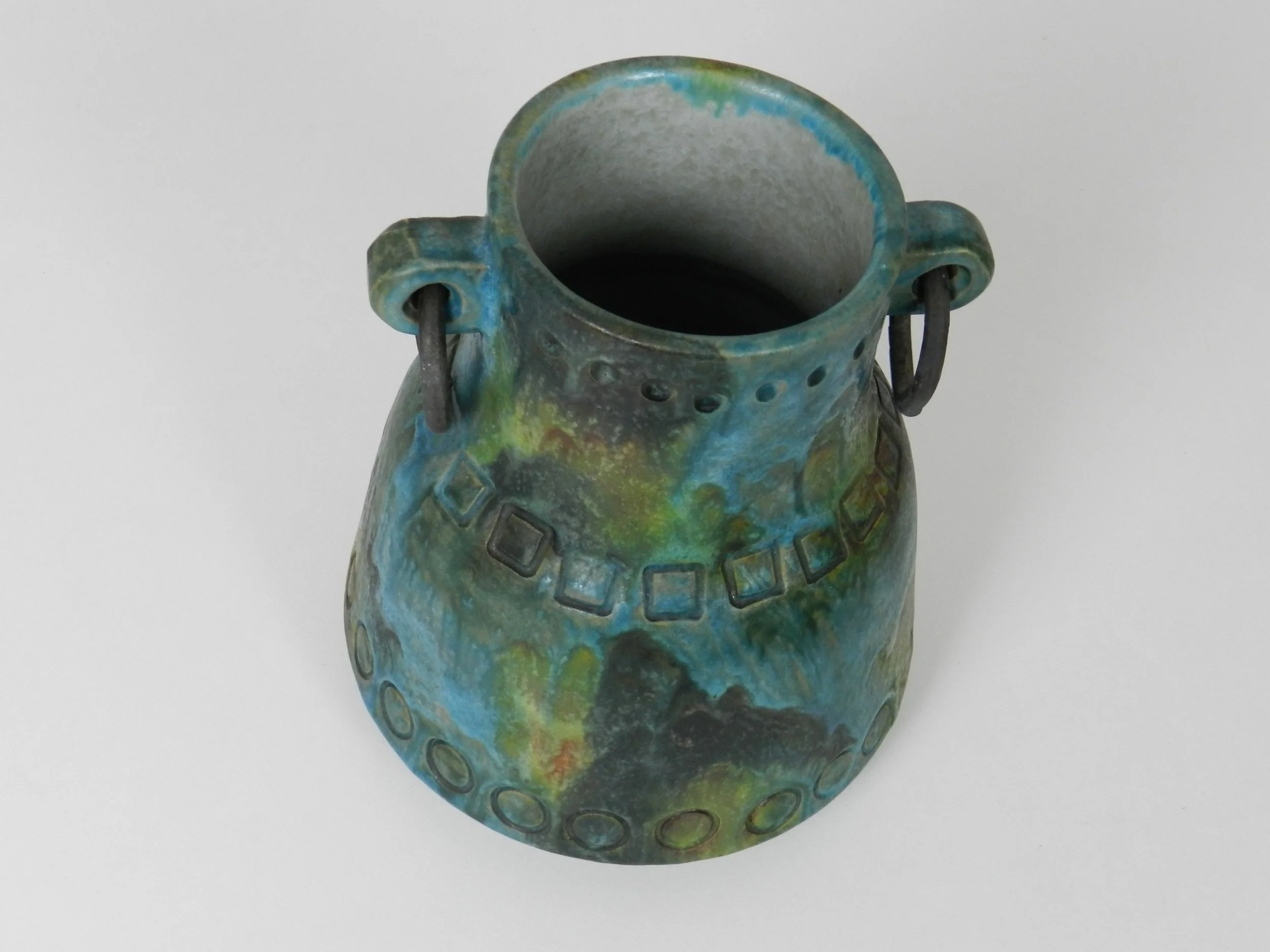 Mid century ceramic ‘Sea Garden’ vase designed by Alvino Bagni for Raymor.  Italy, 1960s.