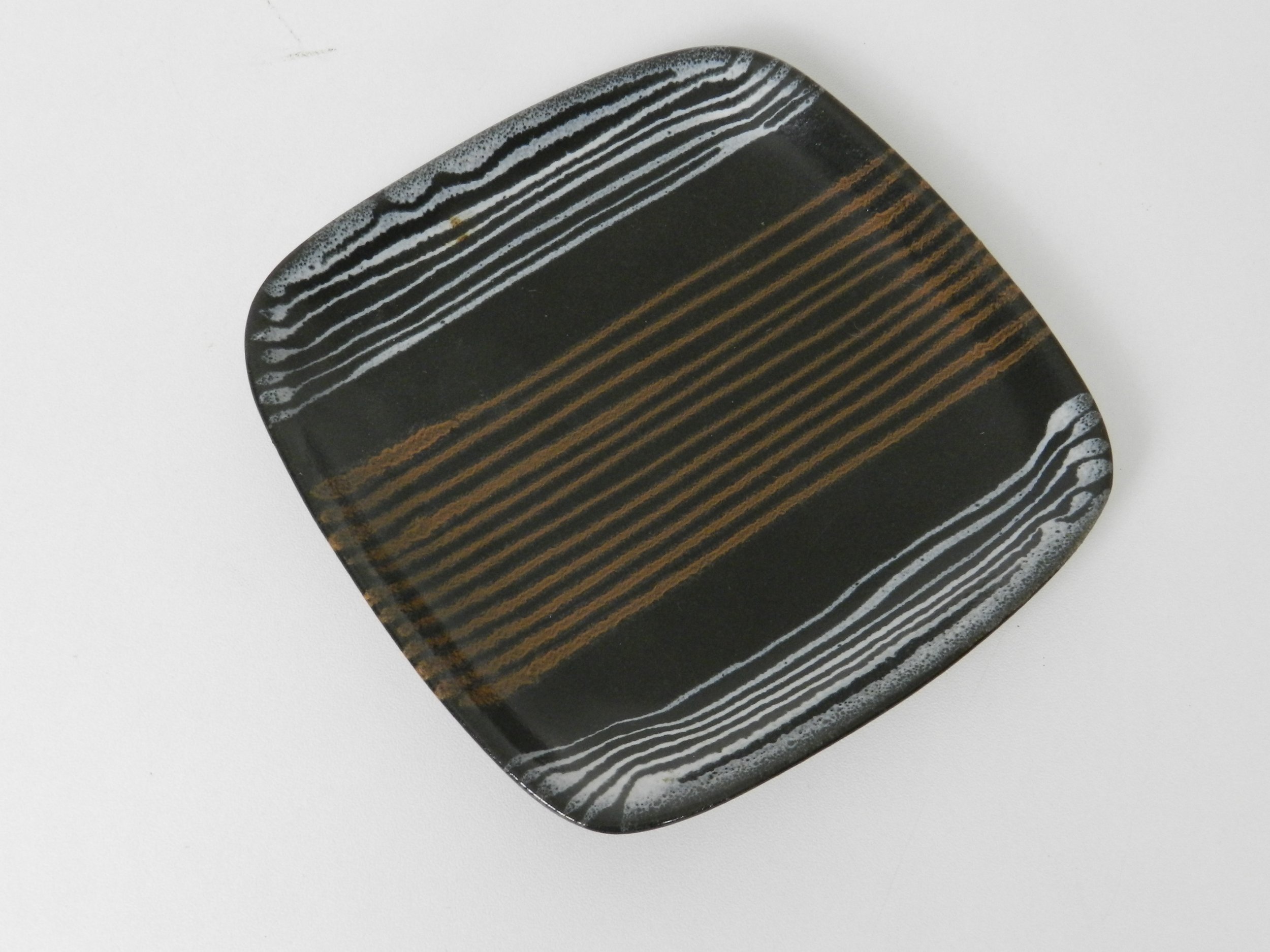 Mid century ceramic dish by Glidden.  USA 1950s.