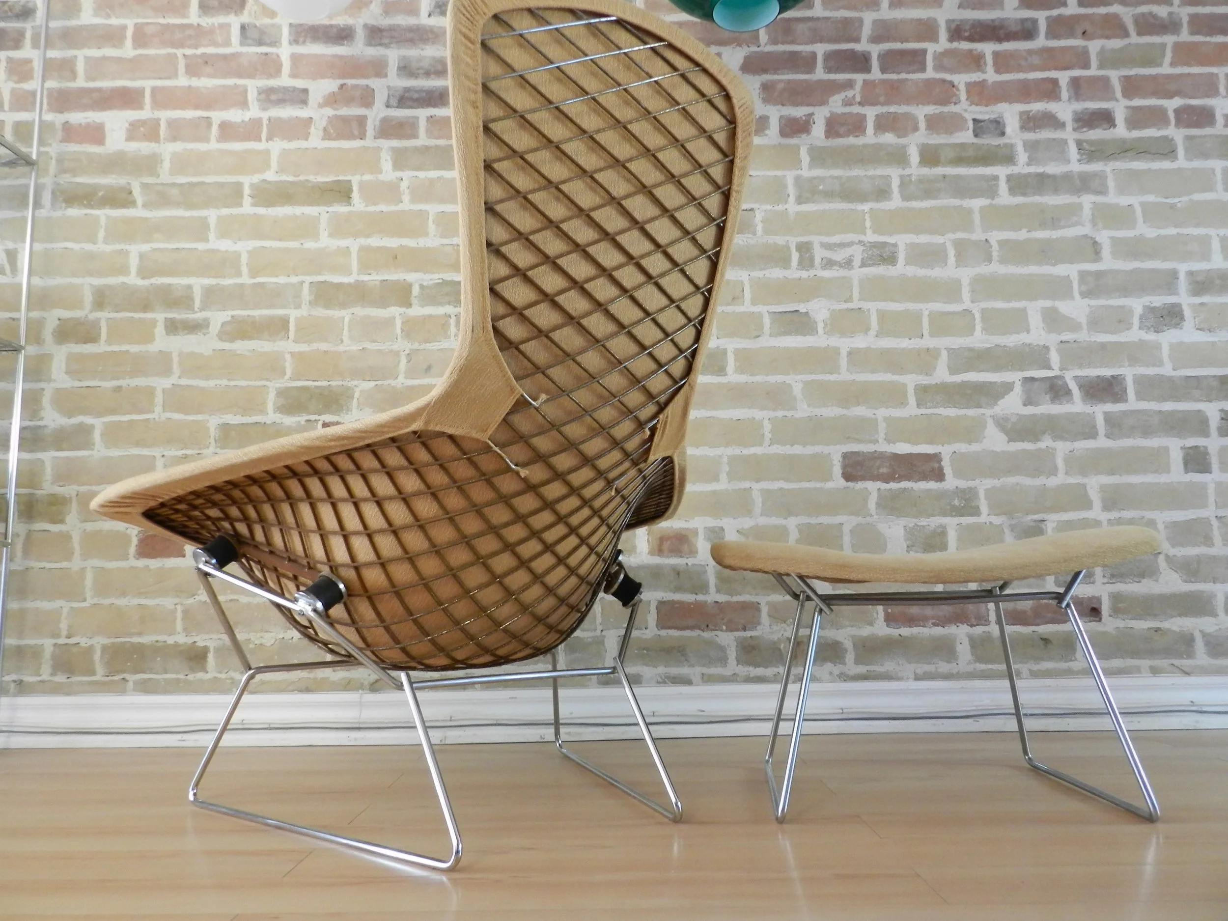 Bird lounge chair and ottoman designed by Harry Bertioa for Knoll.  USA, 1960s.