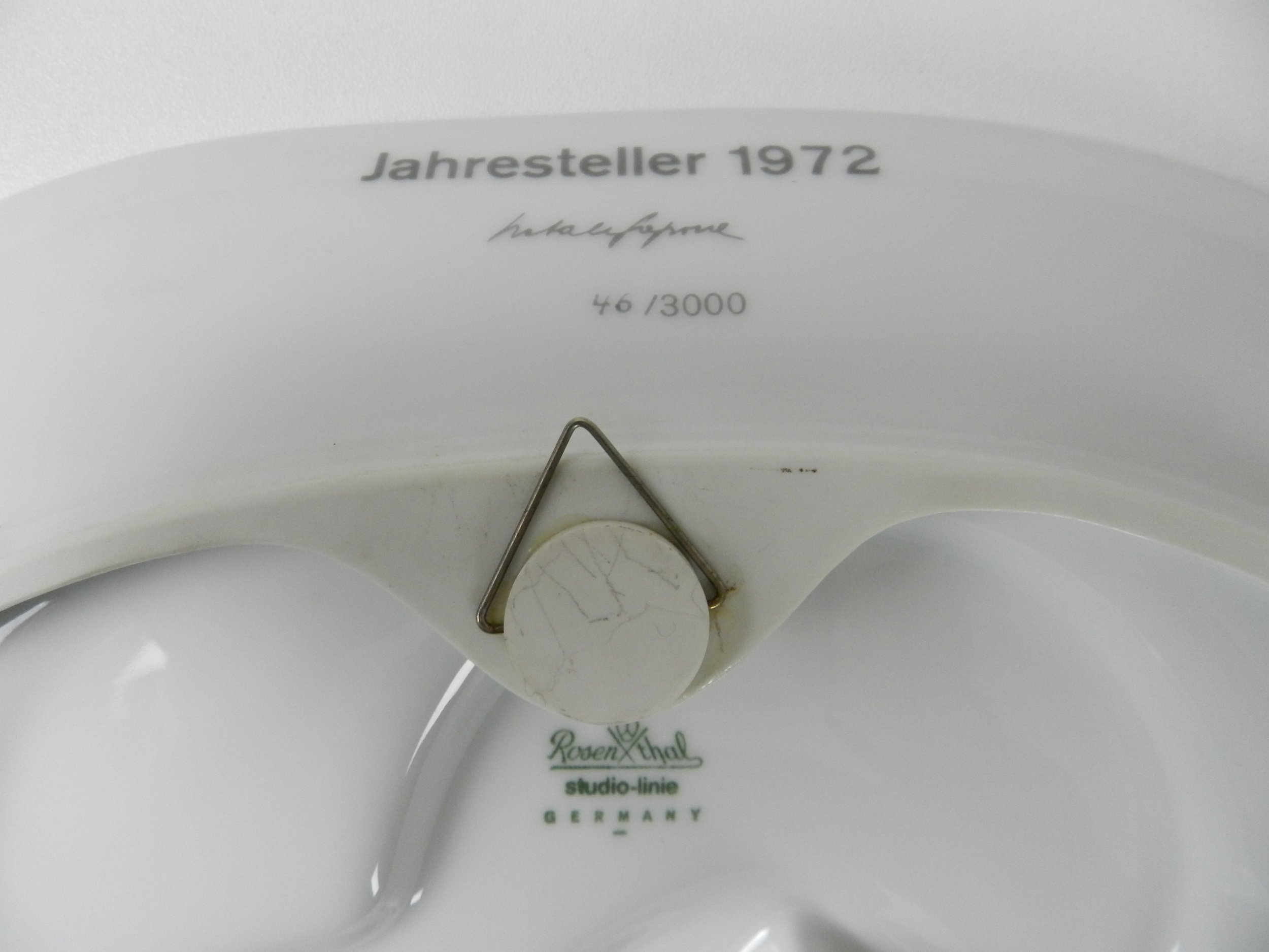 Porcelain wall plaque / plate designed Natale Sapone for Rosenthal. Limited edition 46/3000.  Germany, 1972.