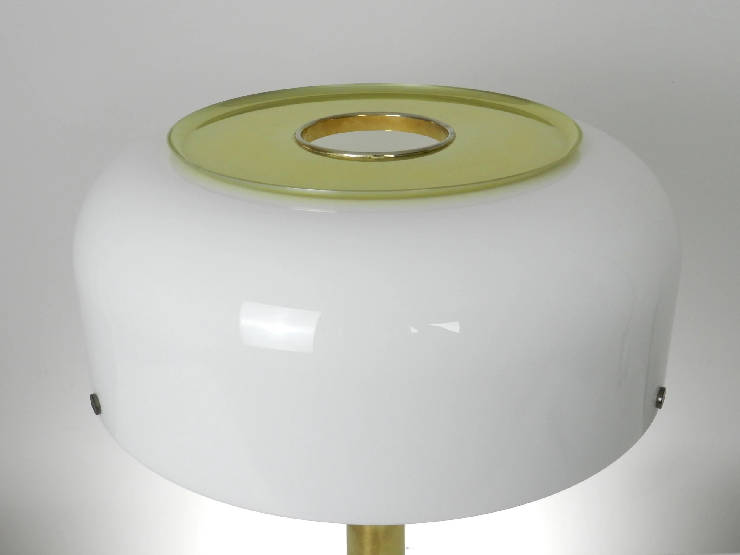 Modernist table Knubbling lamp in brass with plastic shade. Designed by Anders Pehrson for Atelje Lyktan.  Sweden, 1970s.