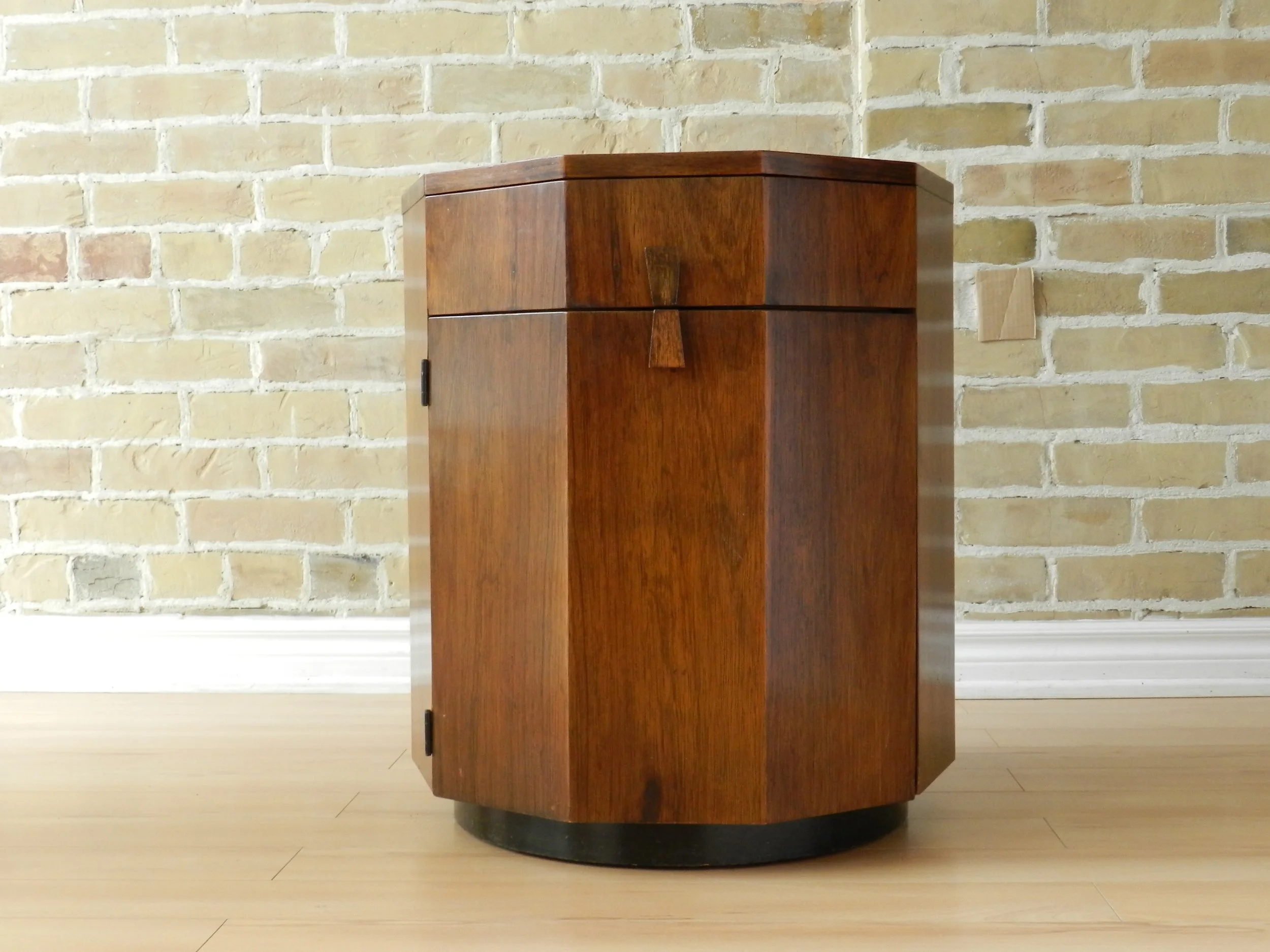 Mid century rosewood bar cabinet by Harvey Probber.  USA, 1950s.