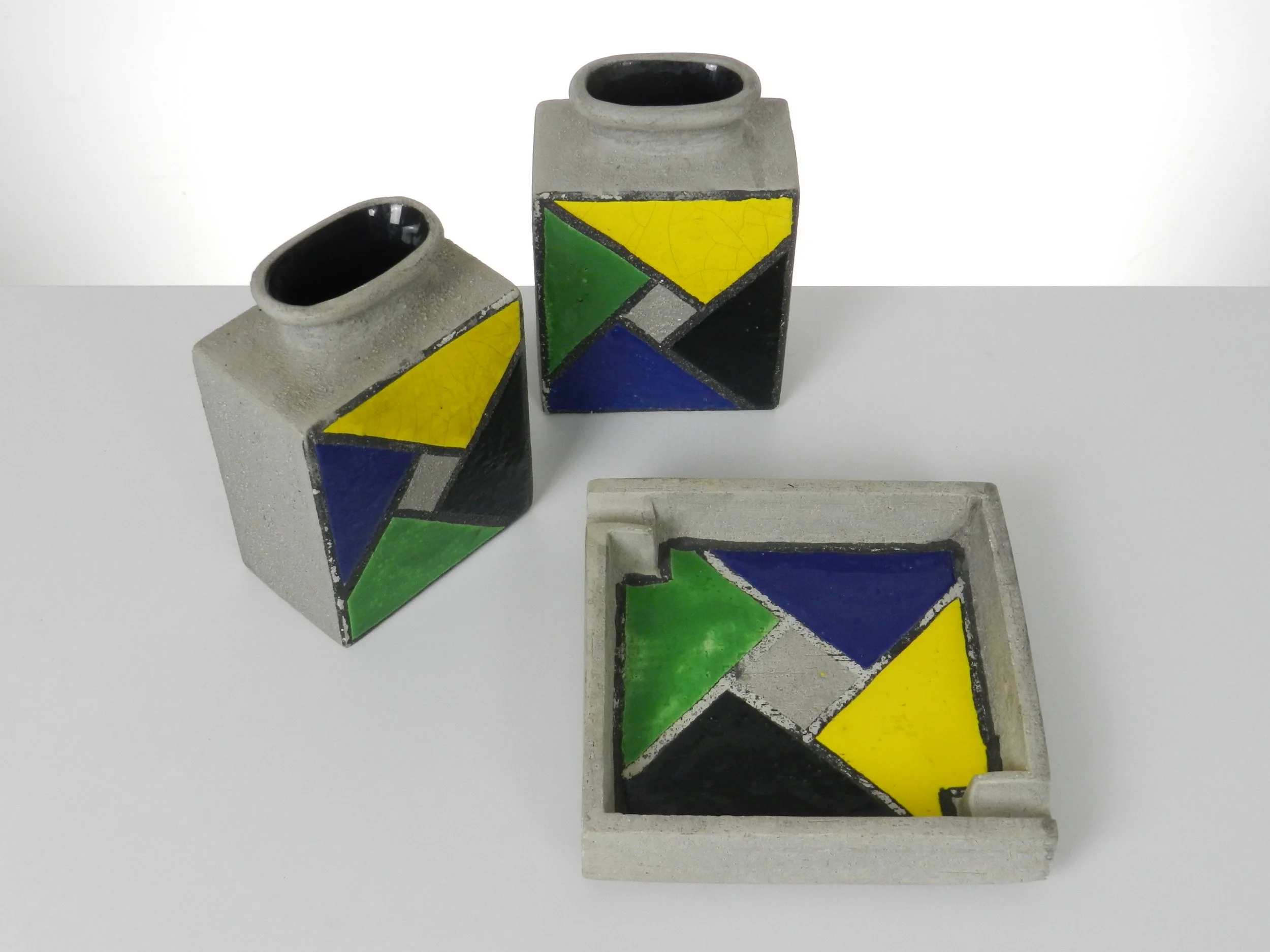 Raymor pottery designed by Aldo Londi for Bitossi.  Italy, 1960s.