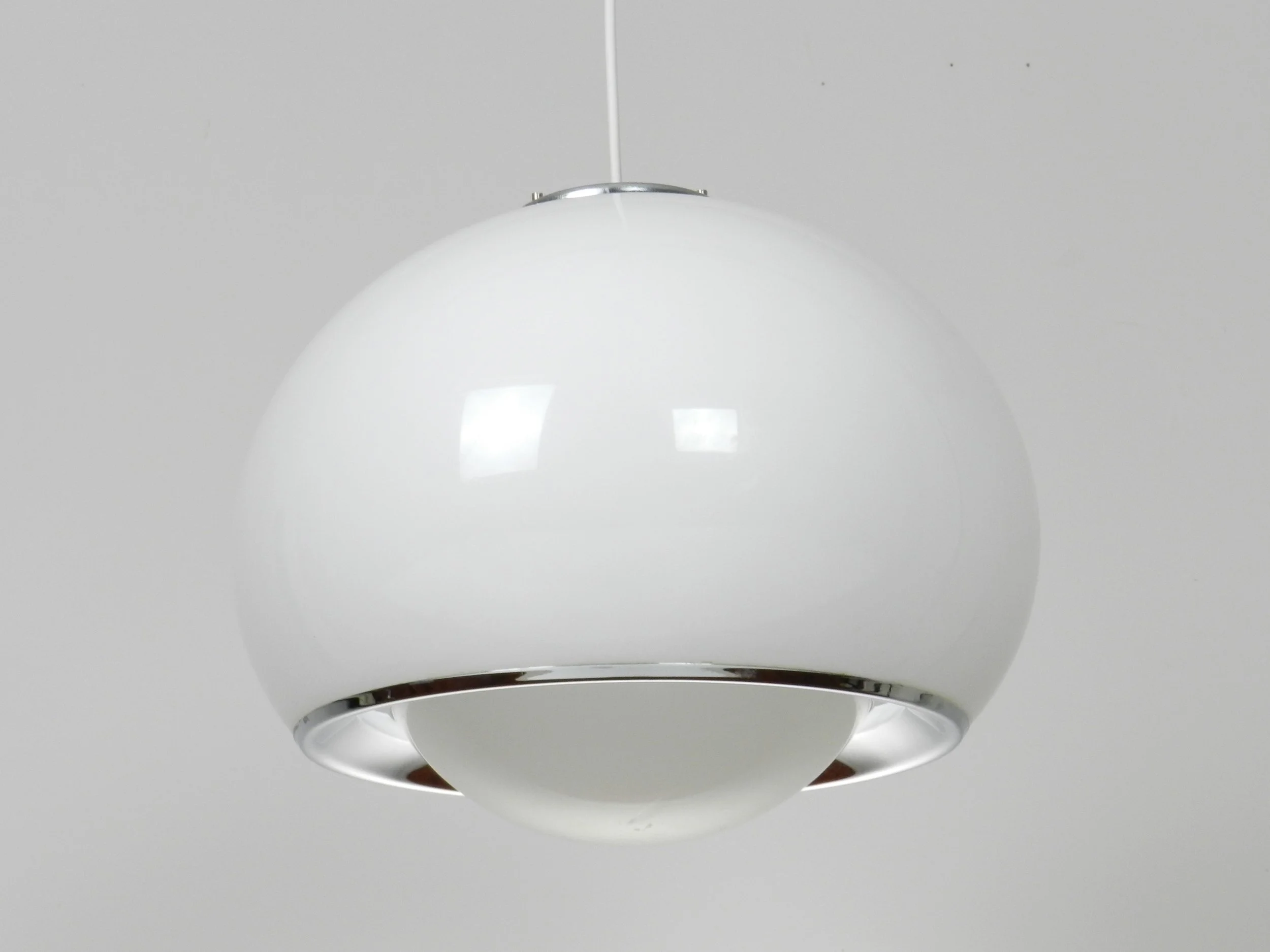 Space age “Bud” pendant lamp in acrylic and chrome designed by Studio 6G for Guzzini.  Italy, 1960s.