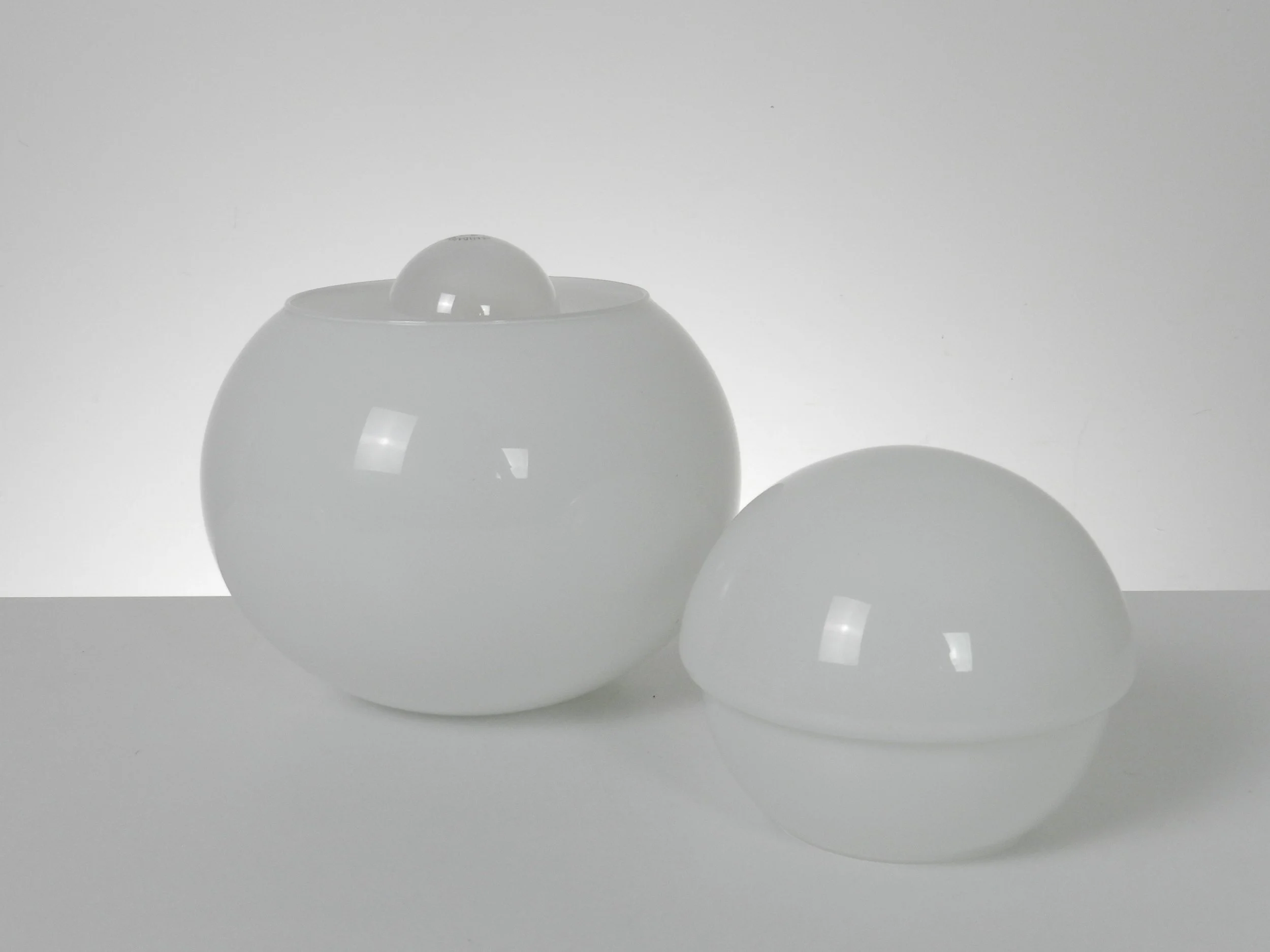 Small glass “Daruma” lamp designed by Sergio Asti.  Italy, designed in 1968.