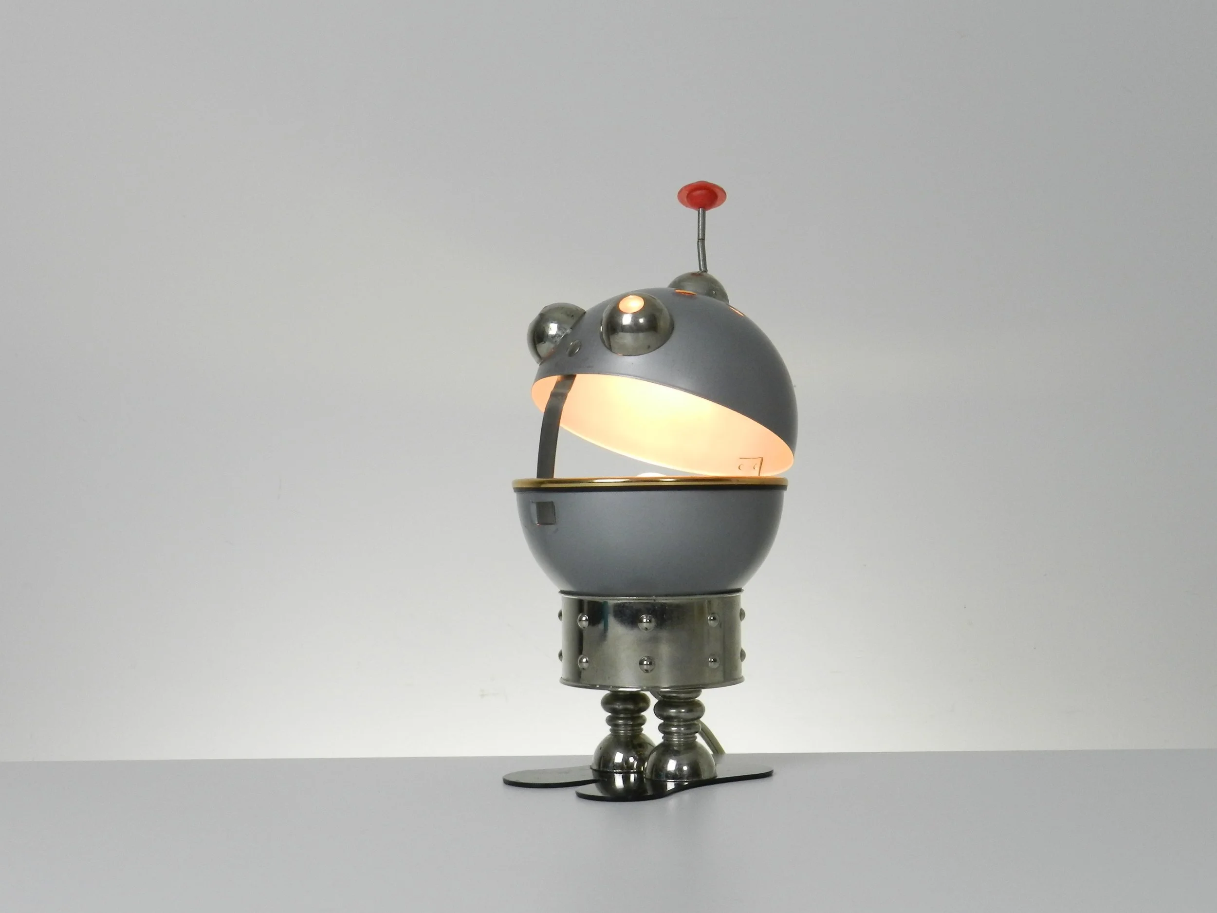 Space age robot lamp by Satco. Metal and plastic.  Italy, 1970s.