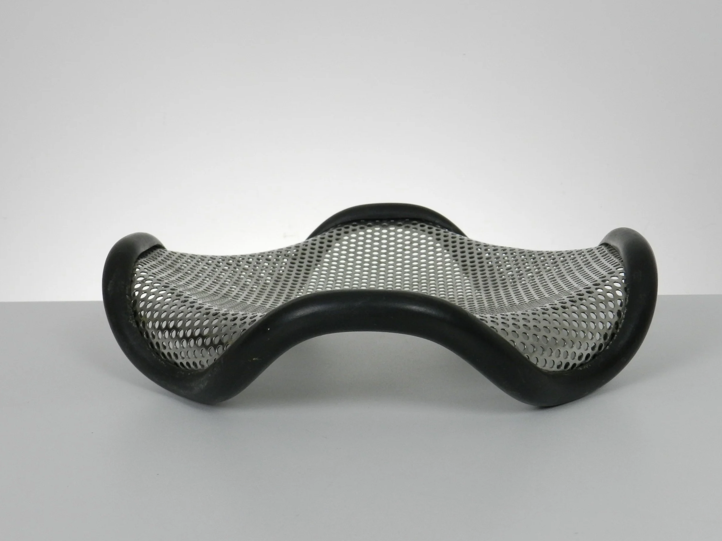 Post modern “Square” stainless steel and rubber bowl designed by Silvio Coppola for Alessi.  Italy, 1970s