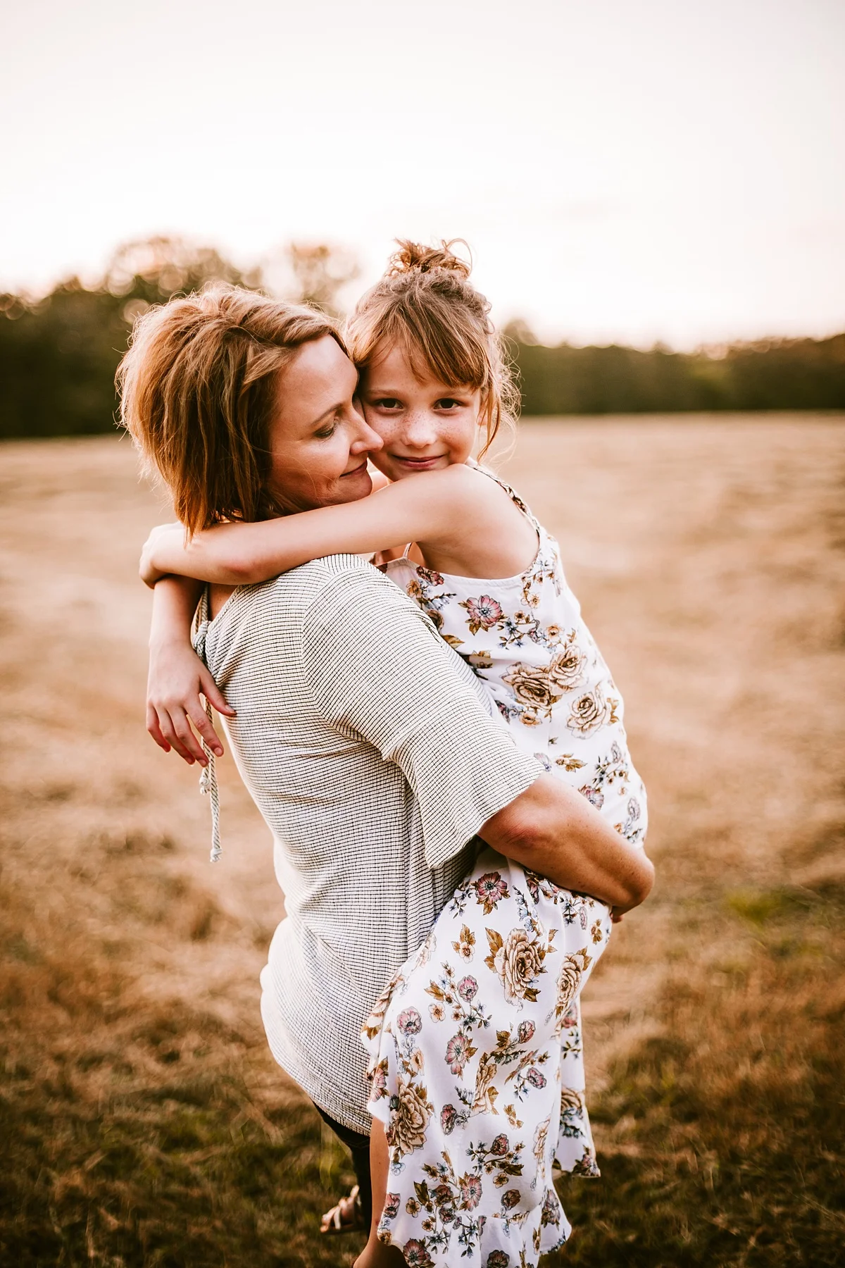 Family Session at the River :: Missouri Portrait Photographer, Teri Ann Forck